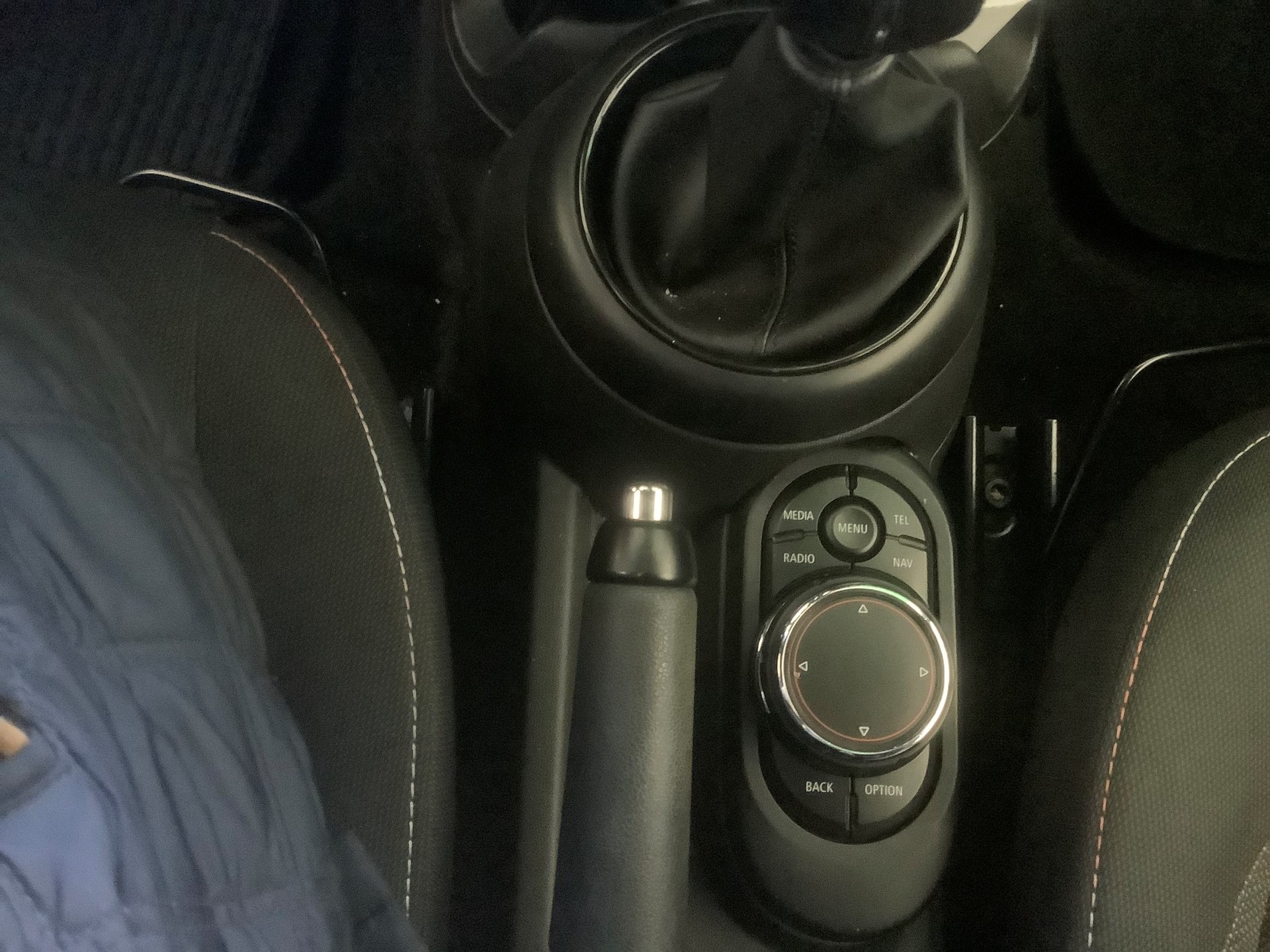 MINI One-image-12