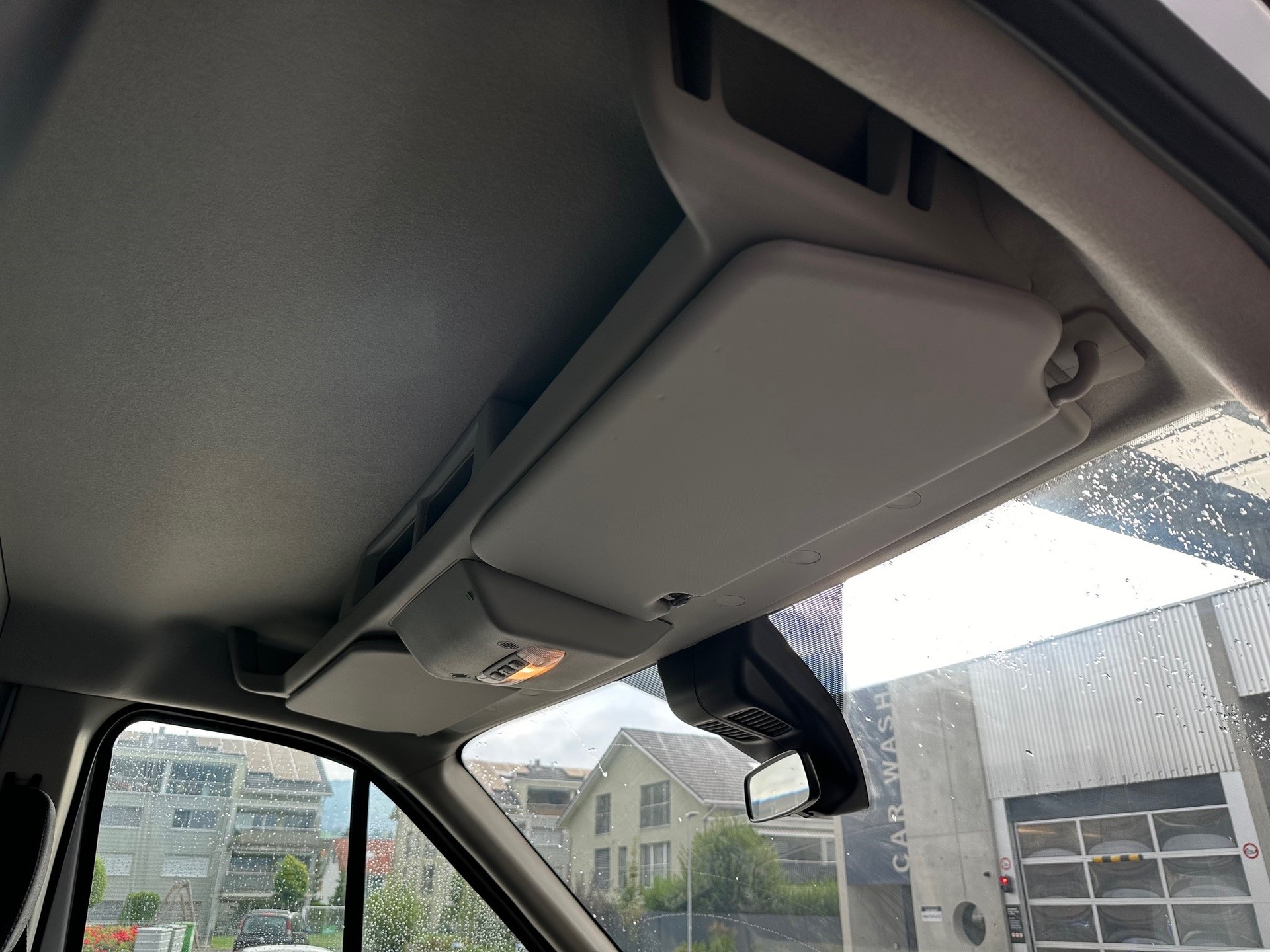 FORD Transit Van 330 L2H2 2.0 EcoBlue 130 Trend MHEV-image-11