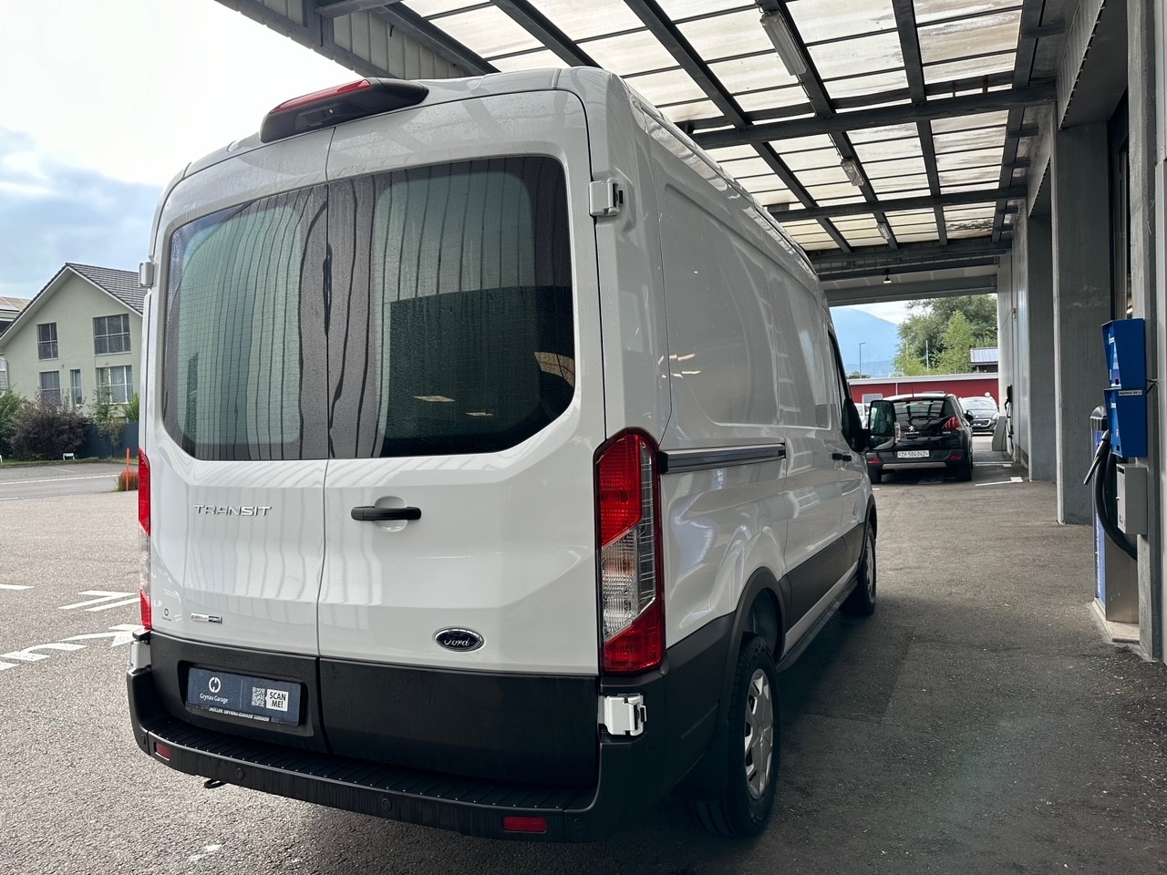 FORD Transit Van 330 L2H2 2.0 EcoBlue 130 Trend MHEV-image-4