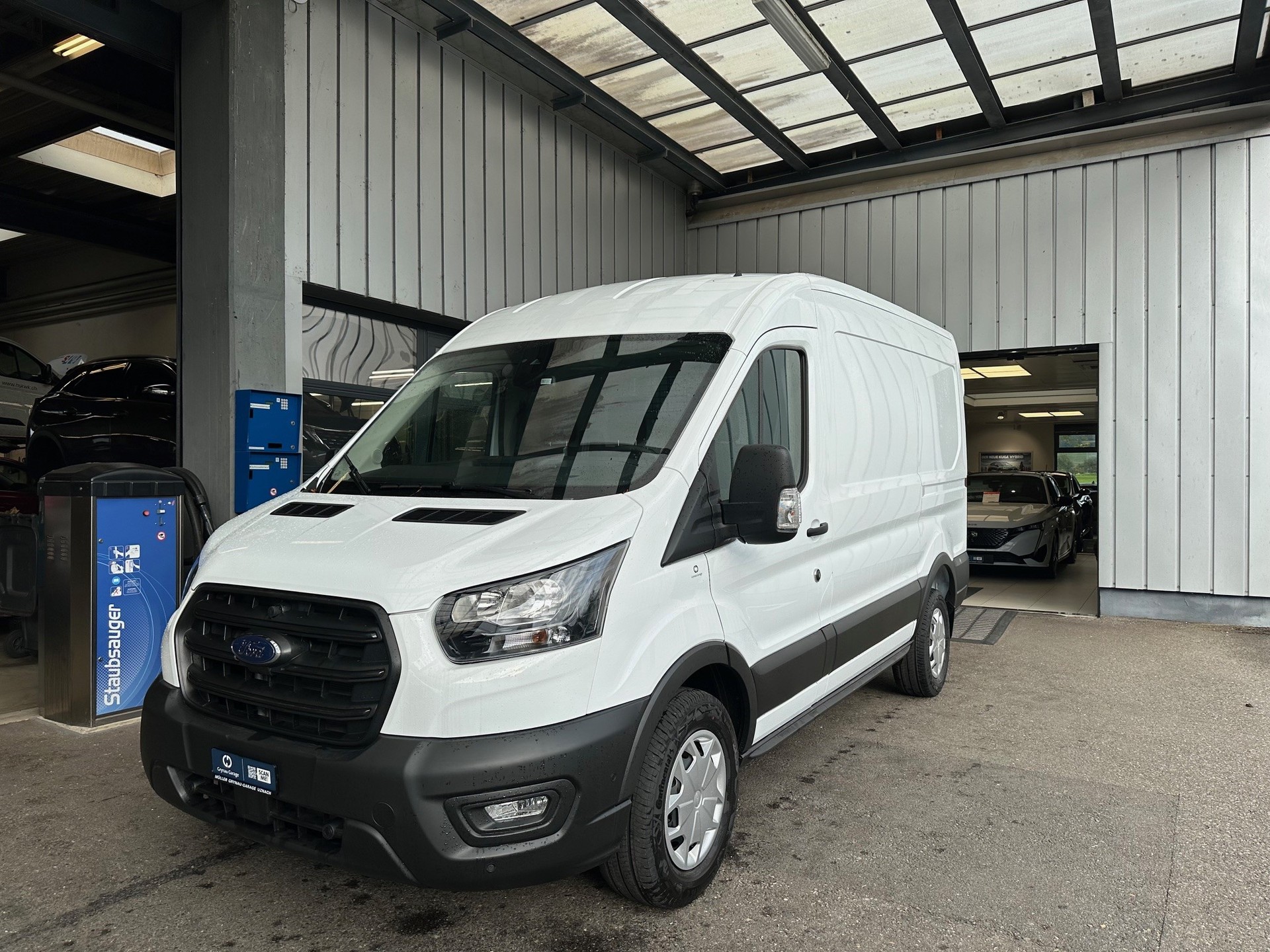 FORD Transit Van 330 L2H2 2.0 EcoBlue 130 Trend MHEV-image-0