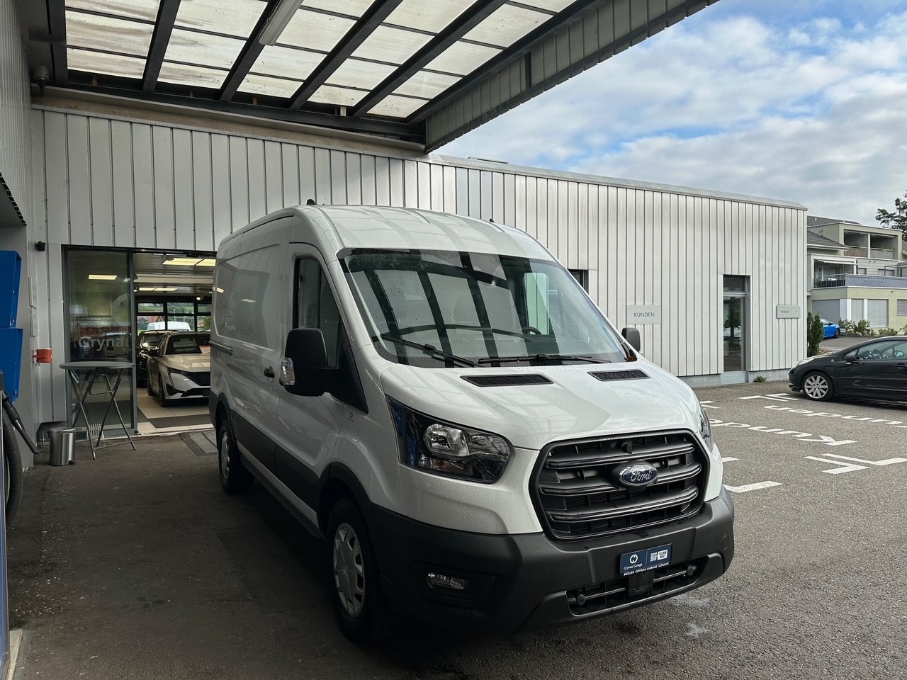 FORD Transit Van 330 L2H2 2.0 EcoBlue 130 Trend MHEV-image-2