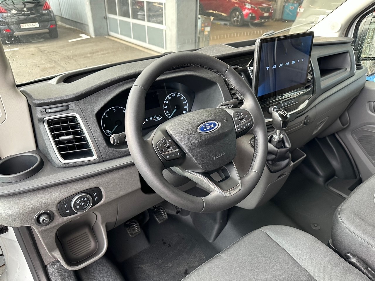 FORD Transit Van 330 L2H2 2.0 EcoBlue 130 Trend MHEV-image-9