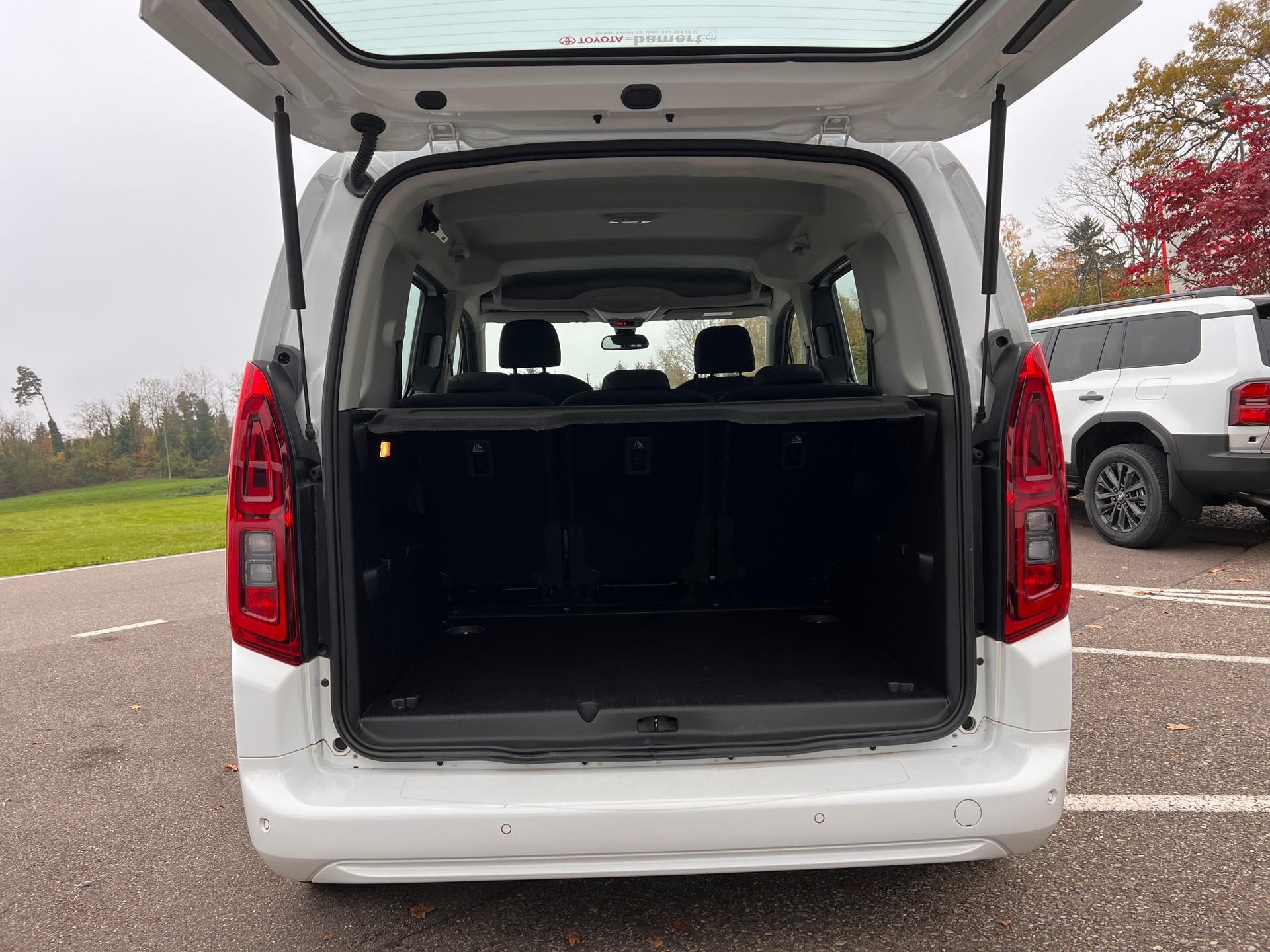 OPEL Combo Life 1.5 D Essentia S/S-image-6