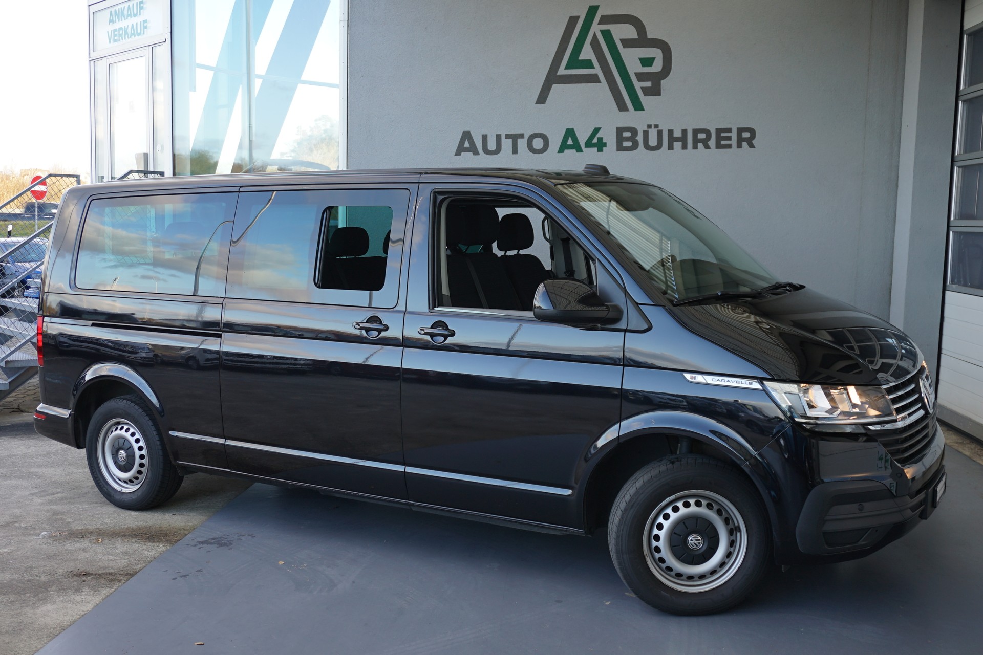 VW T6.1 2.0 TDI 4Motion Caravelle Automat DSG-image-4