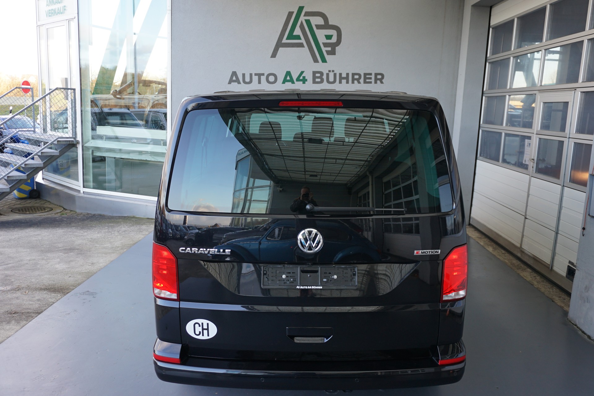 VW T6.1 2.0 TDI 4Motion Caravelle Automat DSG-image-11