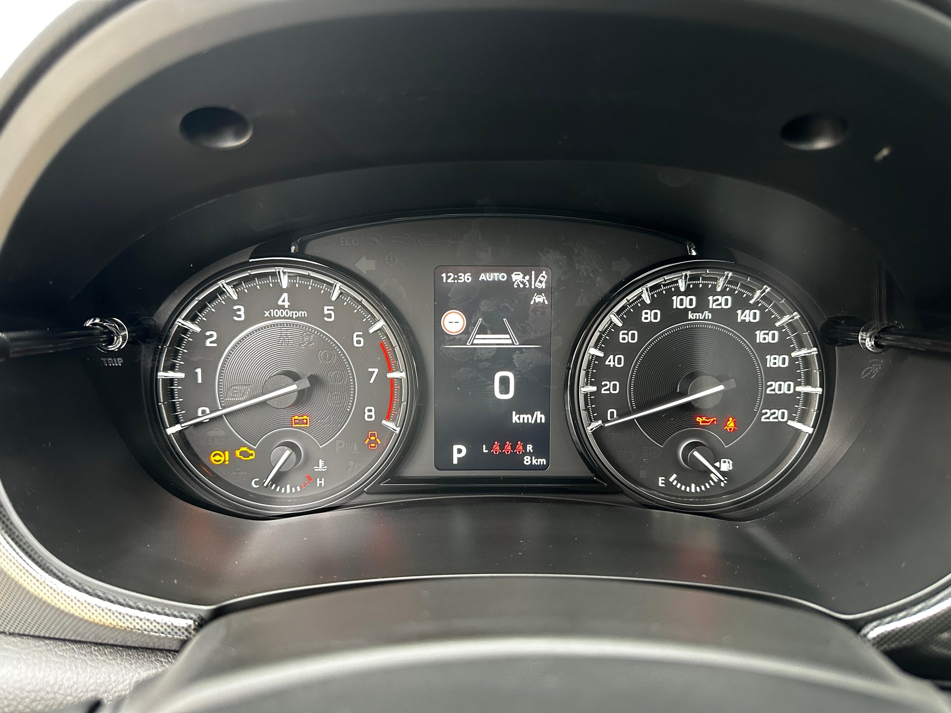 SUZUKI Vitara 1.5 Compact Top Hybrid 4x4-image-12
