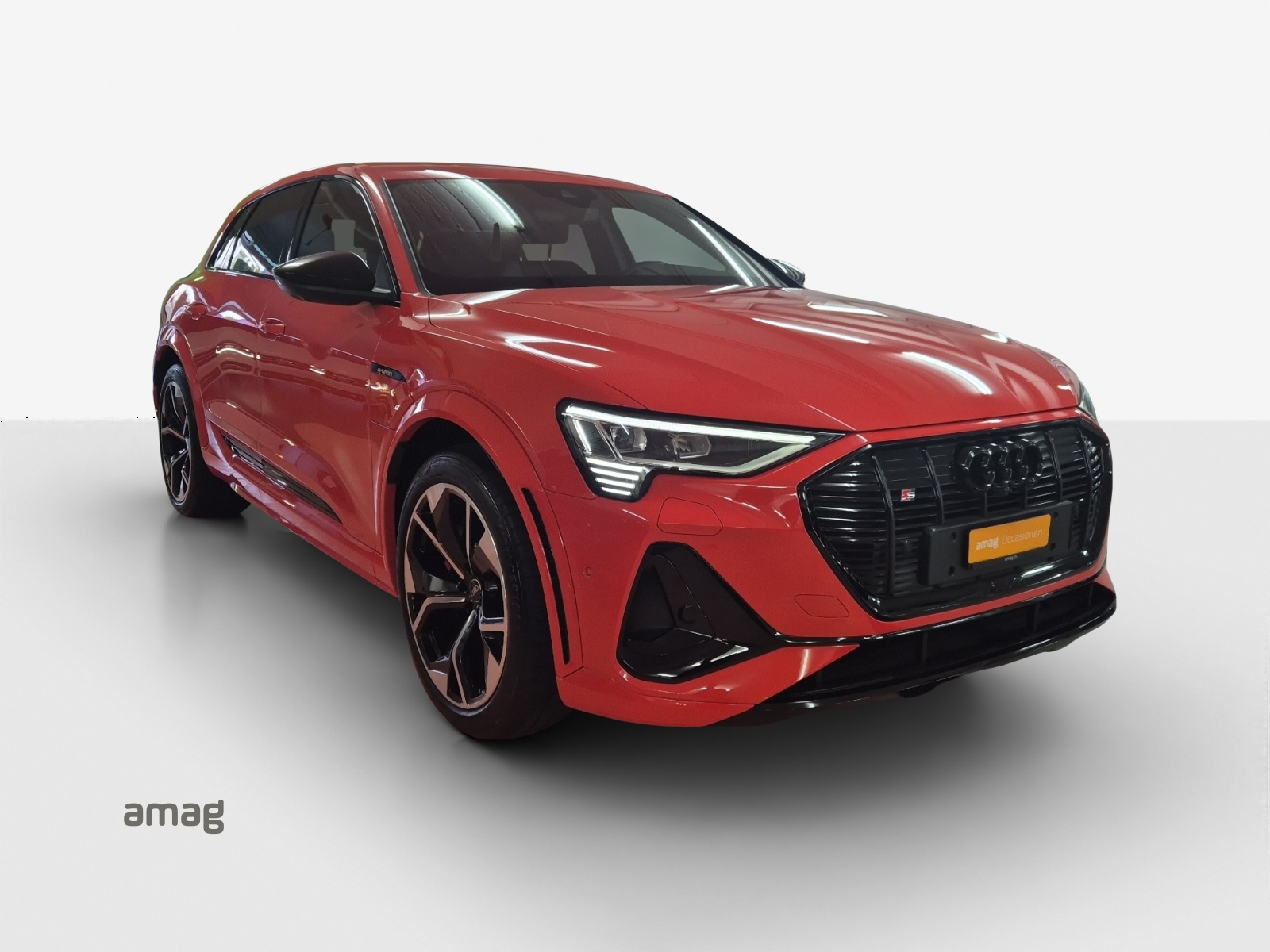 AUDI e-tron S quattro-image-6