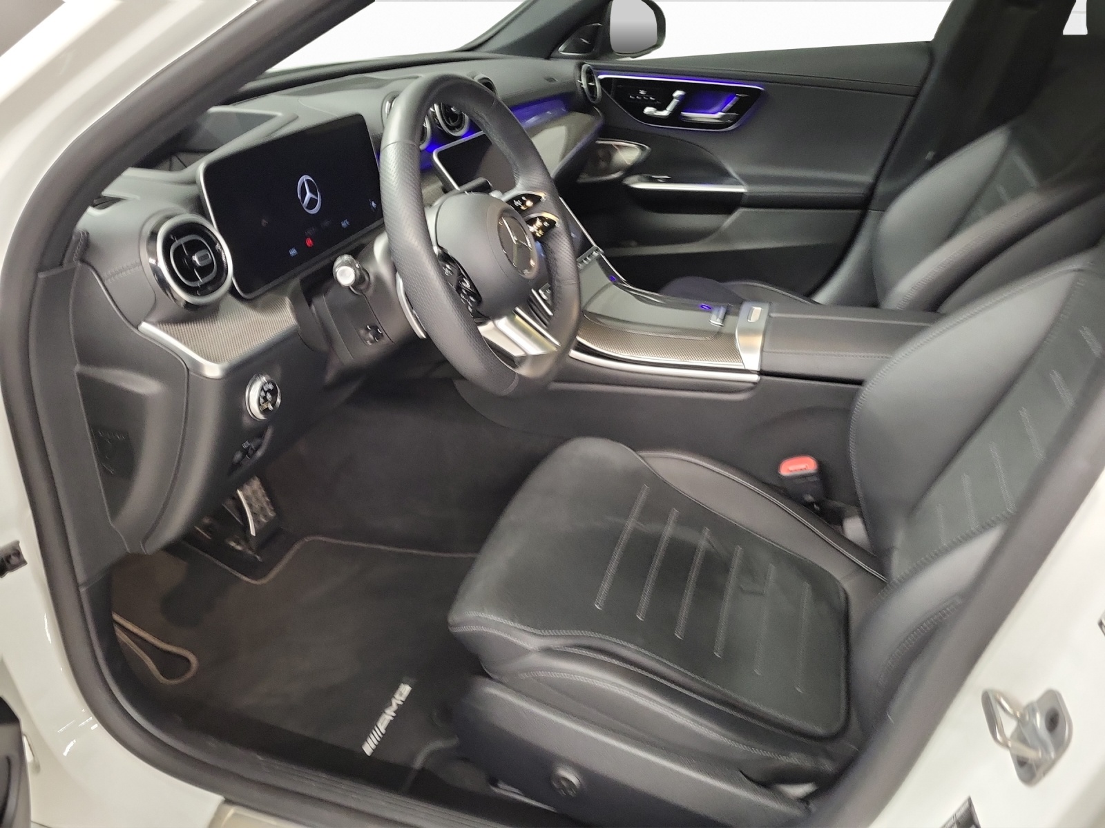MERCEDES-BENZ C 300 de AMG Line 4Matic T-image-6