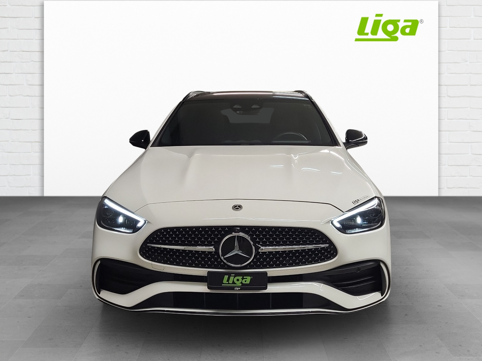MERCEDES-BENZ C 300 de AMG Line 4Matic T-image-2