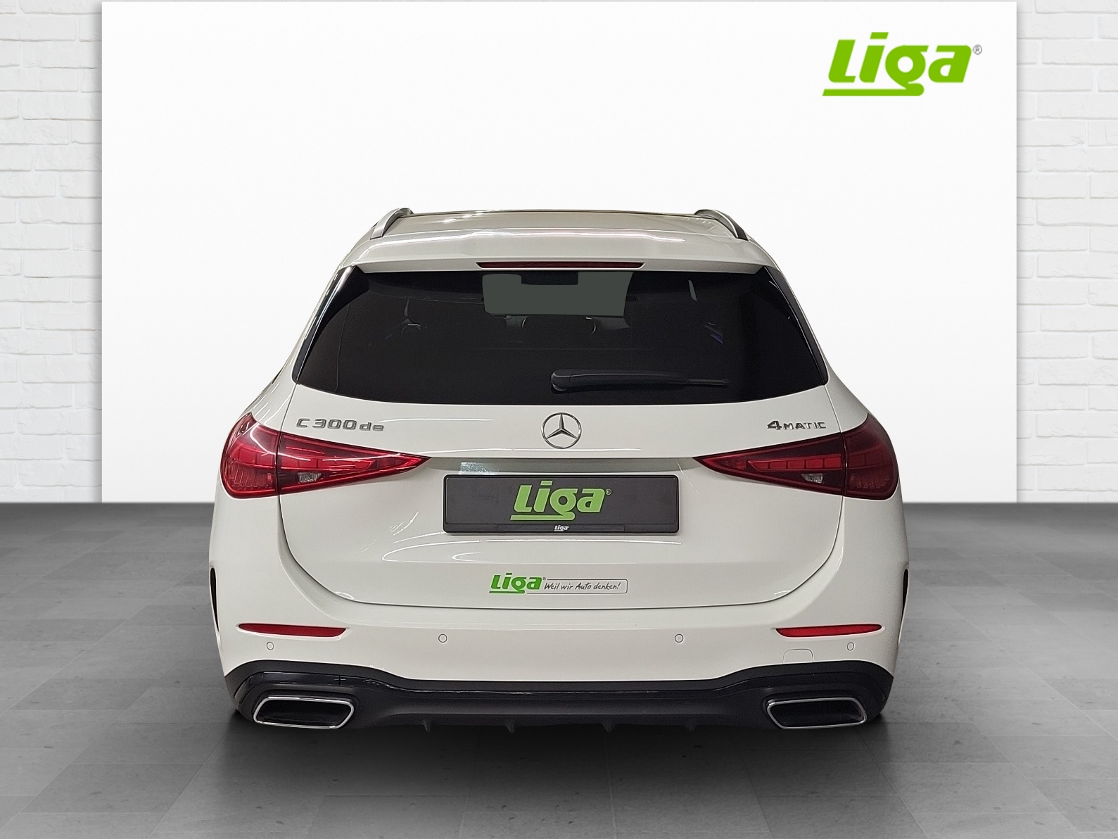 MERCEDES-BENZ C 300 de AMG Line 4Matic T-image-4
