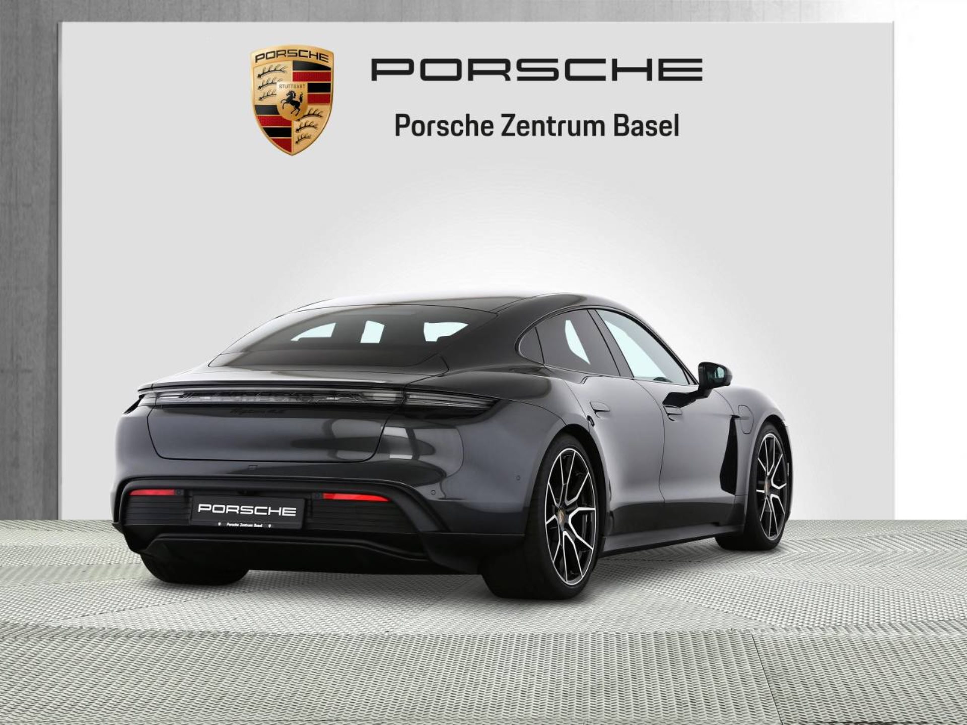 PORSCHE Taycan 4S-image-2
