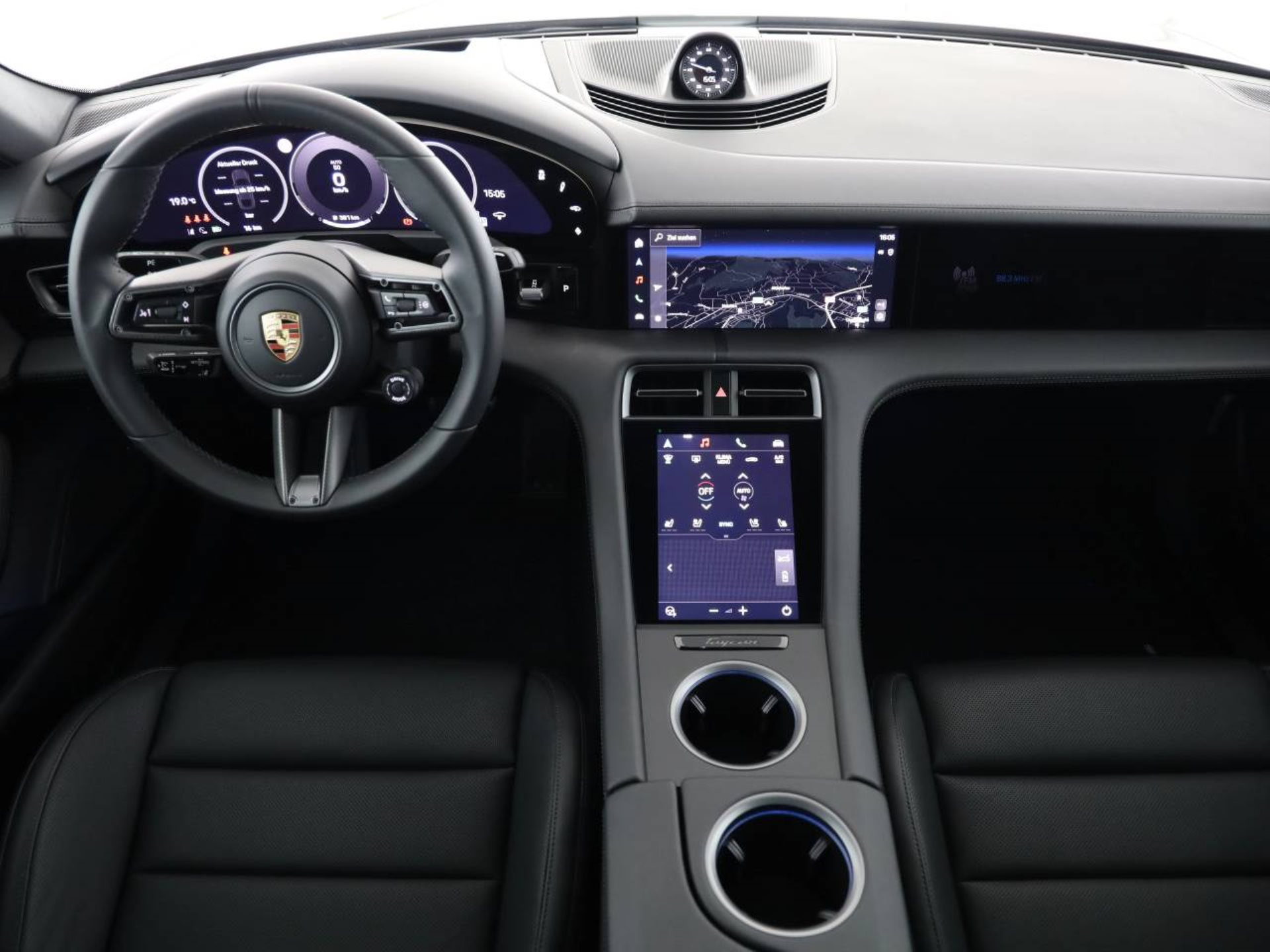 PORSCHE Taycan 4S-image-10