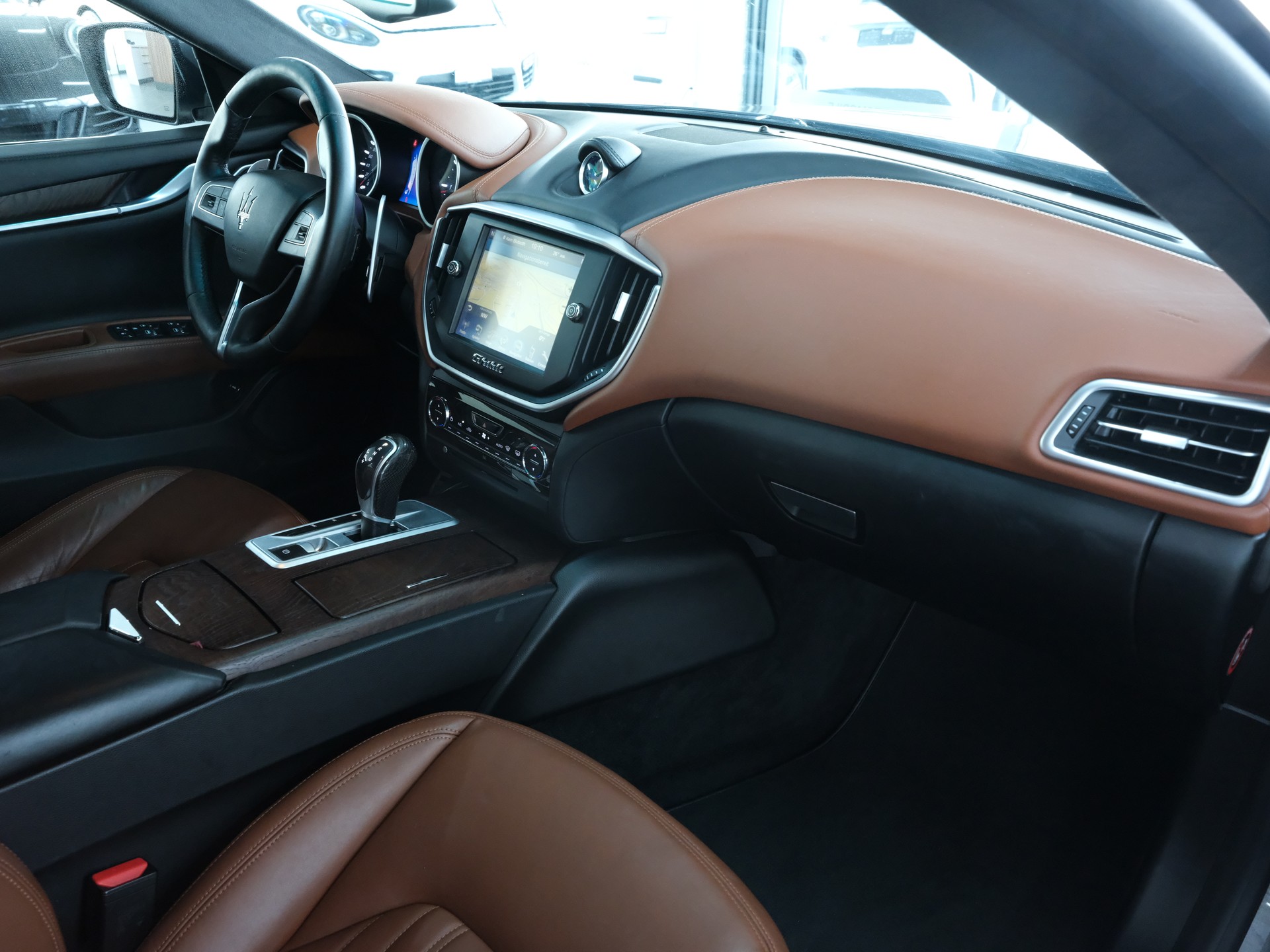 MASERATI Ghibli D 3.0 V6 Automatica-image-15