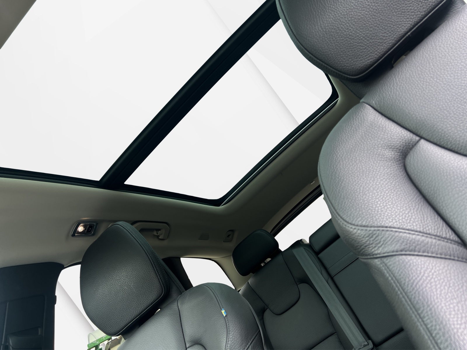 VOLVO XC60 T8 eAWD Inscription Geartronic-image-18
