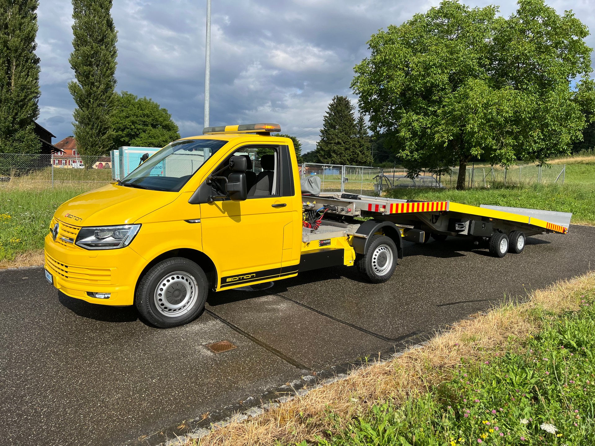 VW 4X4 "BALDINGER ABSCHLEPPER" 2600 KG NUTZLAST "AB MFK" T6 2.0 TDI 4Motion. KANN MIT PERMI B GEFAHREN WERDEN.-showroom-element-1
