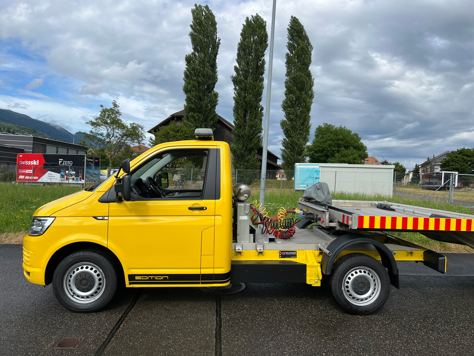 VW 4X4 "BALDINGER ABSCHLEPPER" 2600 KG NUTZLAST "AB MFK" T6 2.0 TDI 4Motion. KANN MIT PERMI B GEFAHREN WERDEN.-image-17