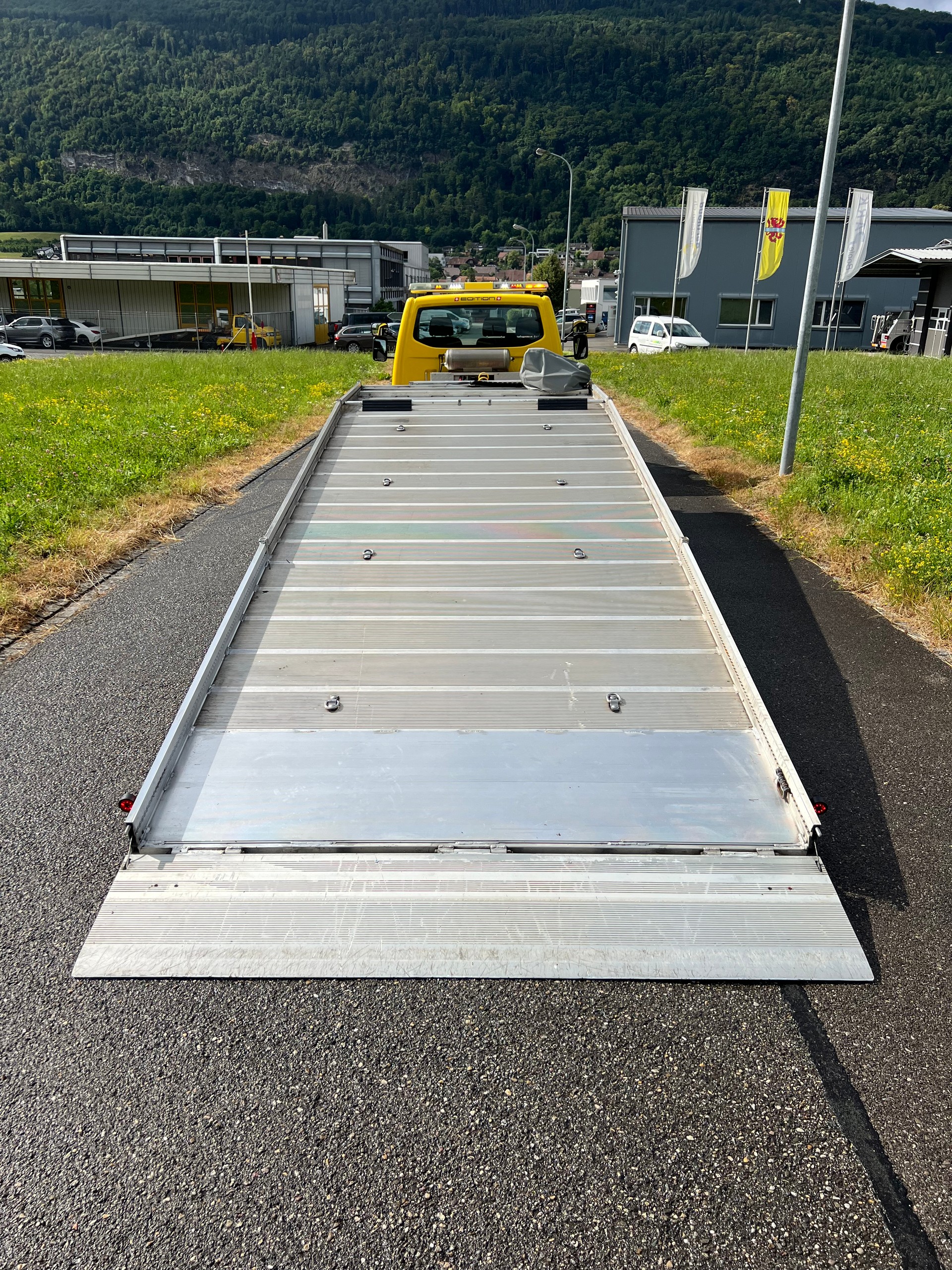 VW 4X4 "BALDINGER ABSCHLEPPER" 2600 KG NUTZLAST "AB MFK" T6 2.0 TDI 4Motion. KANN MIT PERMI B GEFAHREN WERDEN.-image-9