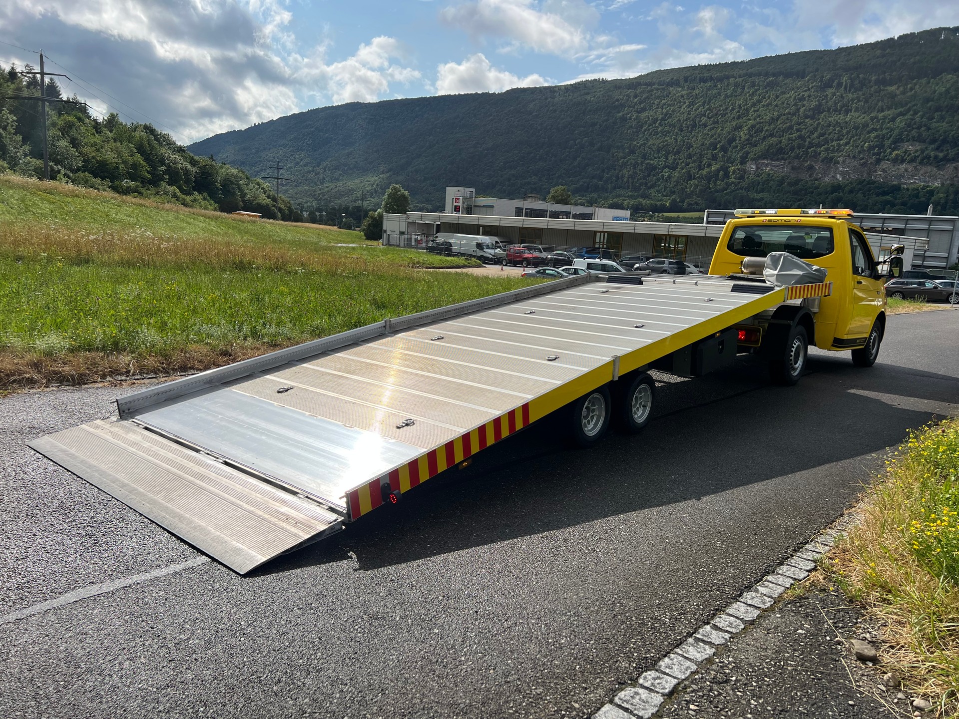 VW 4X4 "BALDINGER ABSCHLEPPER" 2600 KG NUTZLAST "AB MFK" T6 2.0 TDI 4Motion. KANN MIT PERMI B GEFAHREN WERDEN.-image-10