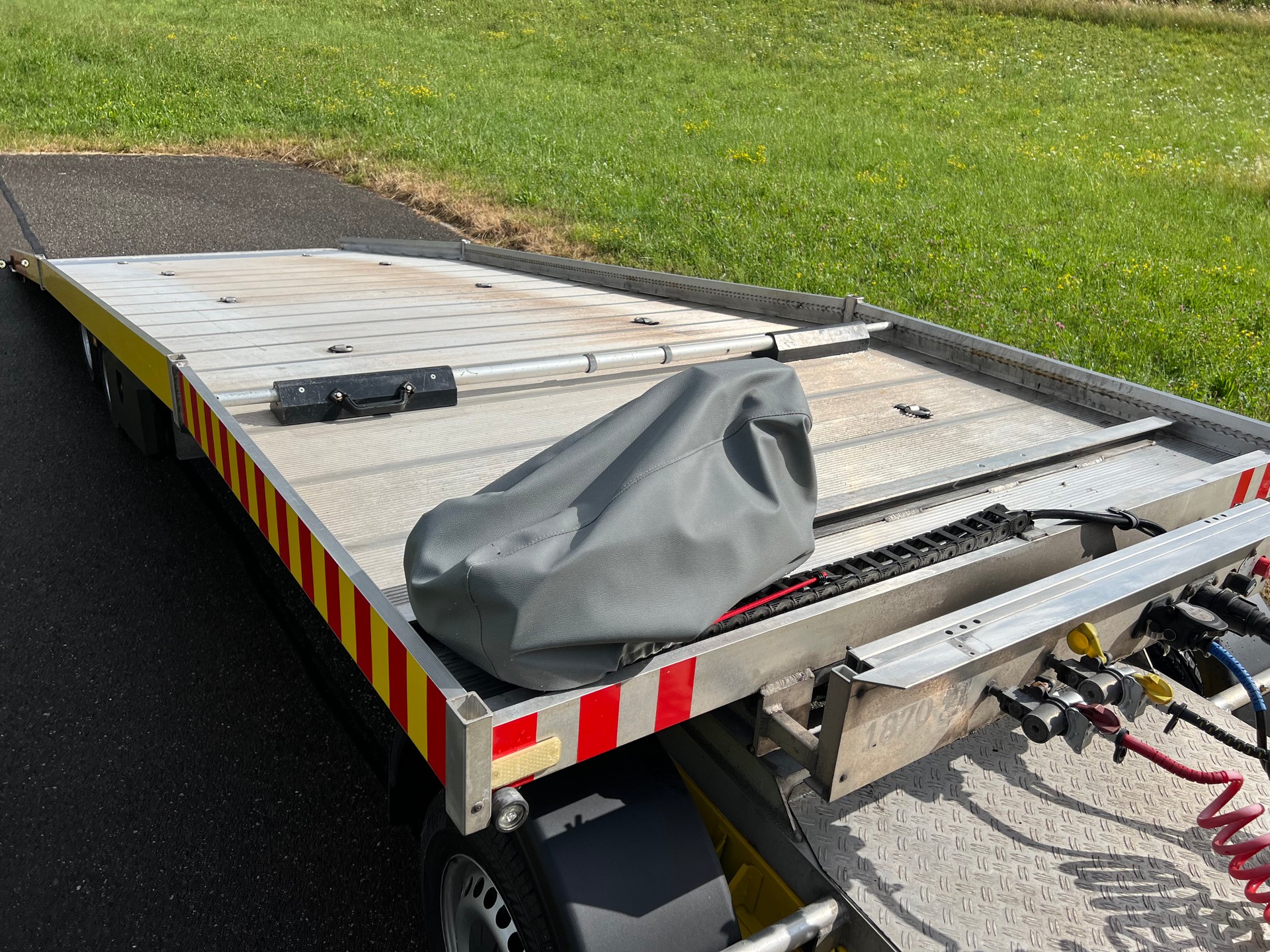 VW 4X4 "BALDINGER ABSCHLEPPER" 2600 KG NUTZLAST "AB MFK" T6 2.0 TDI 4Motion. KANN MIT PERMI B GEFAHREN WERDEN.-image-8