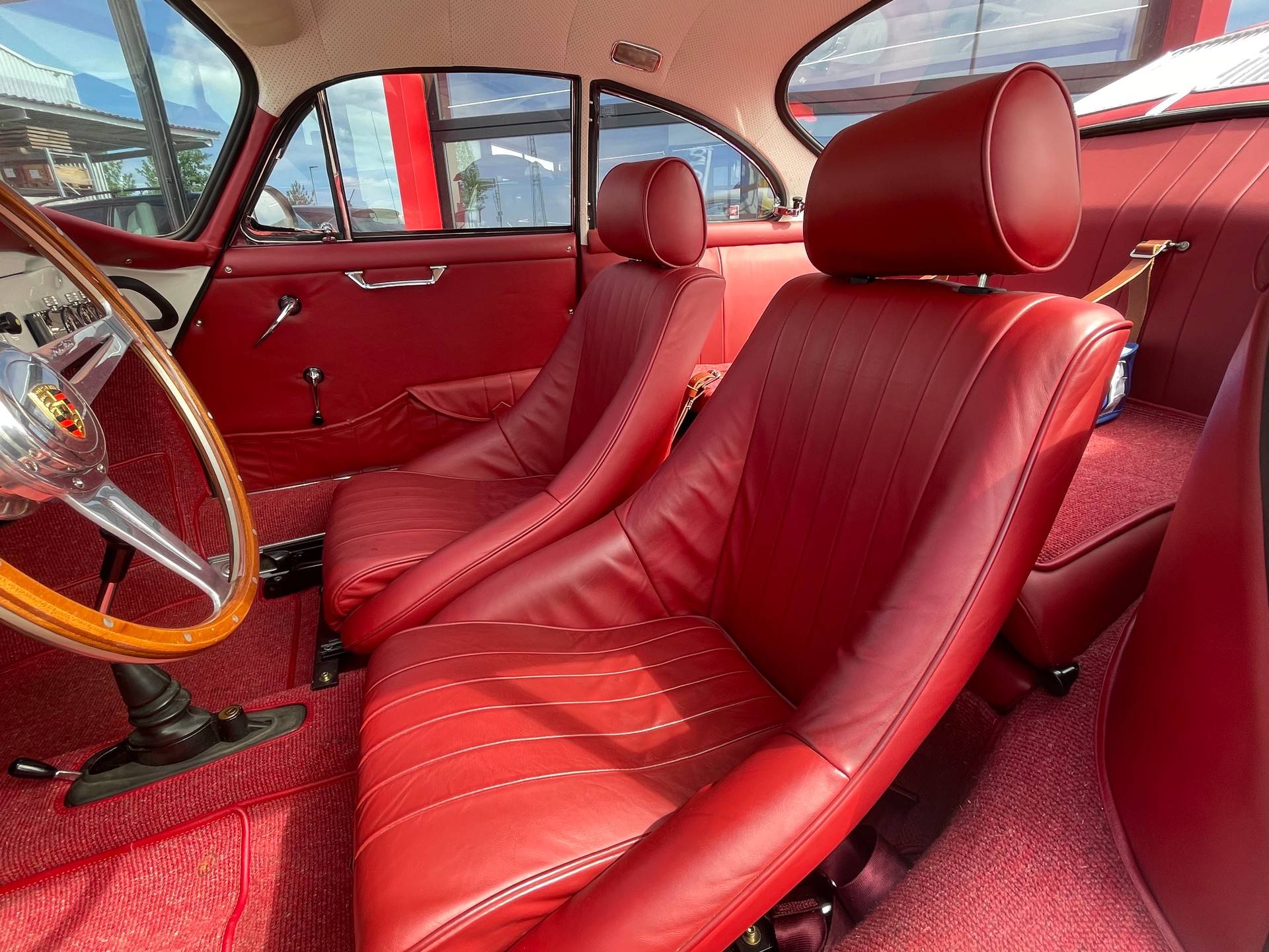PORSCHE 356-image-11