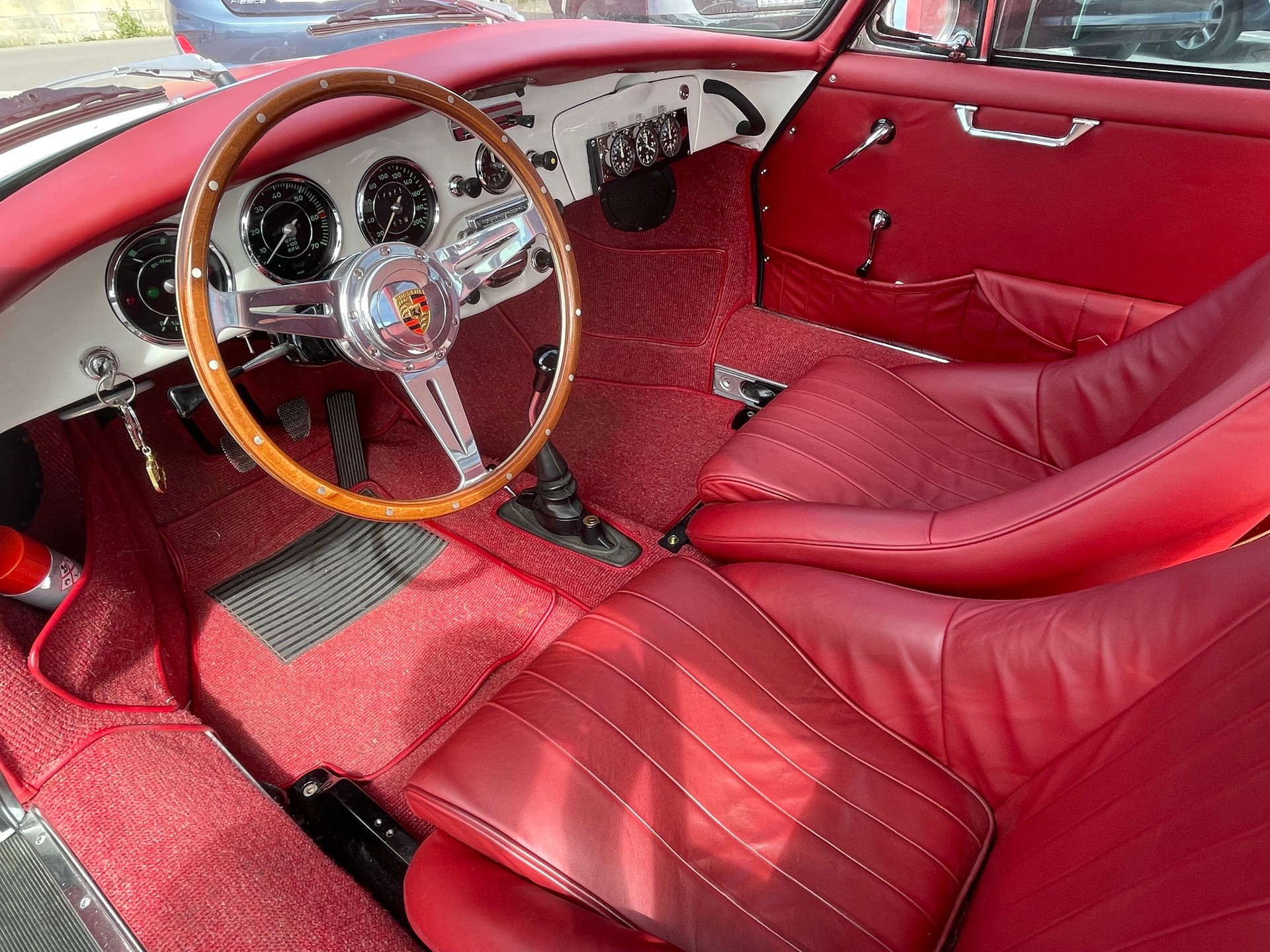 PORSCHE 356-image-8