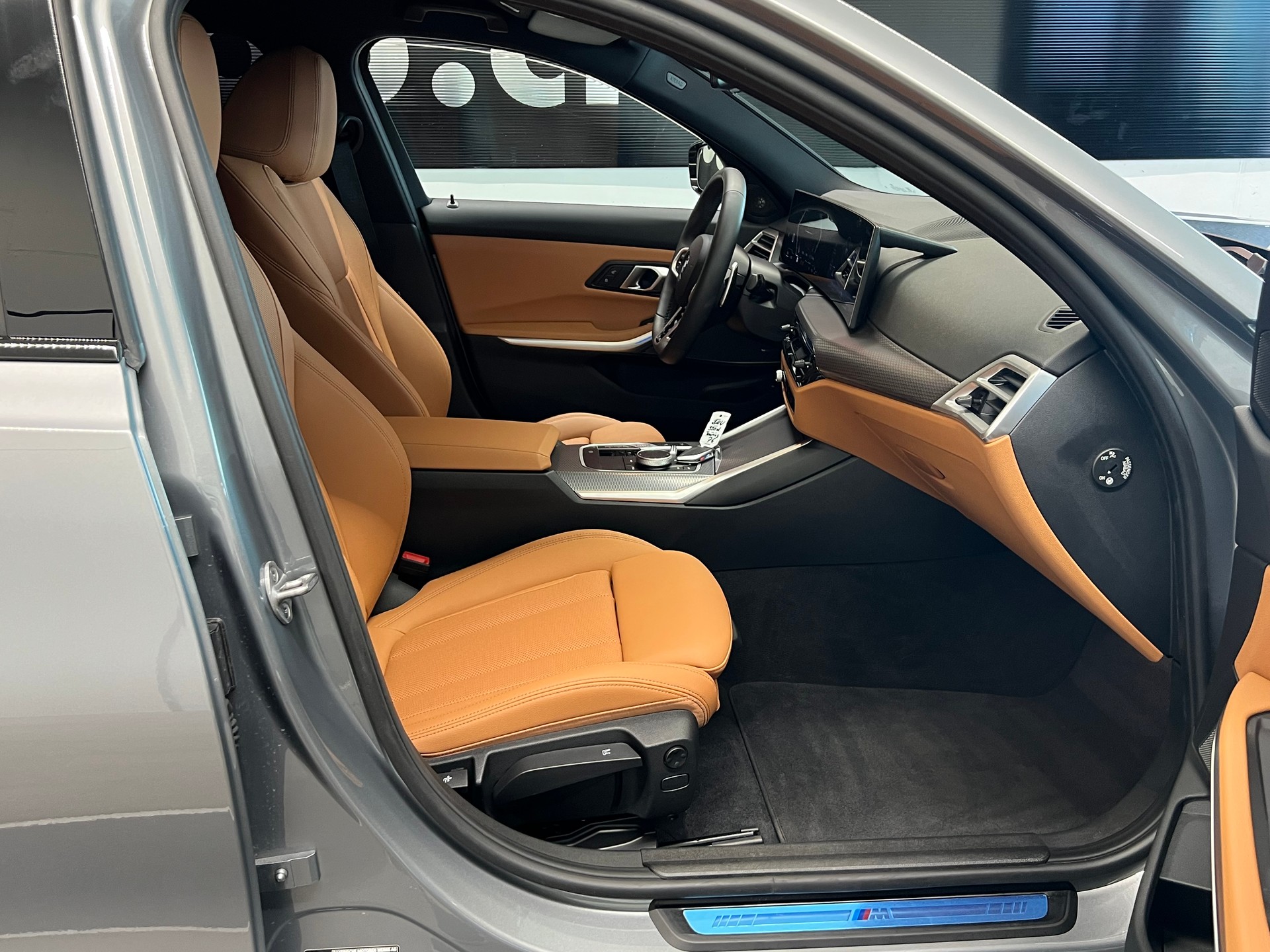 BMW 320d xDrive 48V Touring Steptronic M Sport-image-21