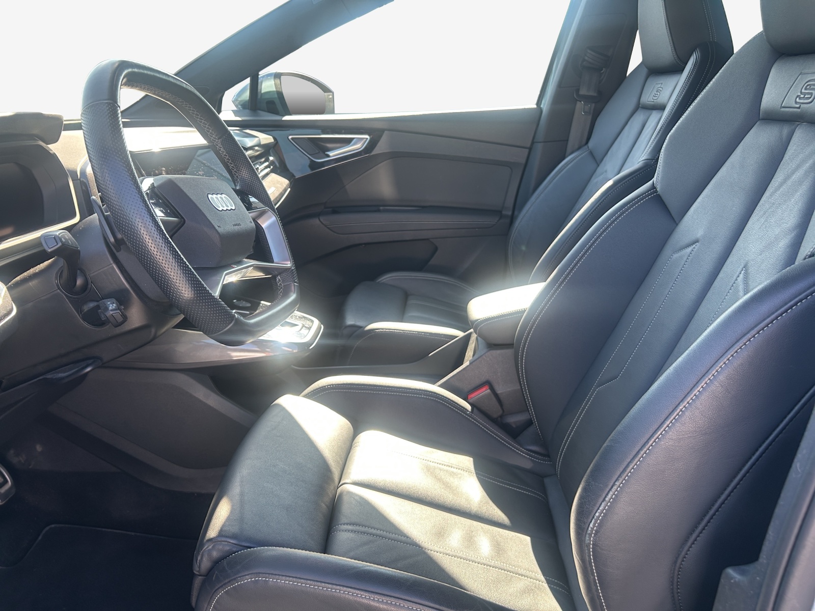 AUDI Q4 e-tron 50 quattro-image-7