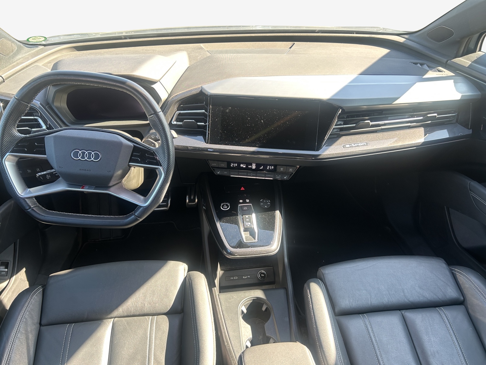 AUDI Q4 e-tron 50 quattro-image-8