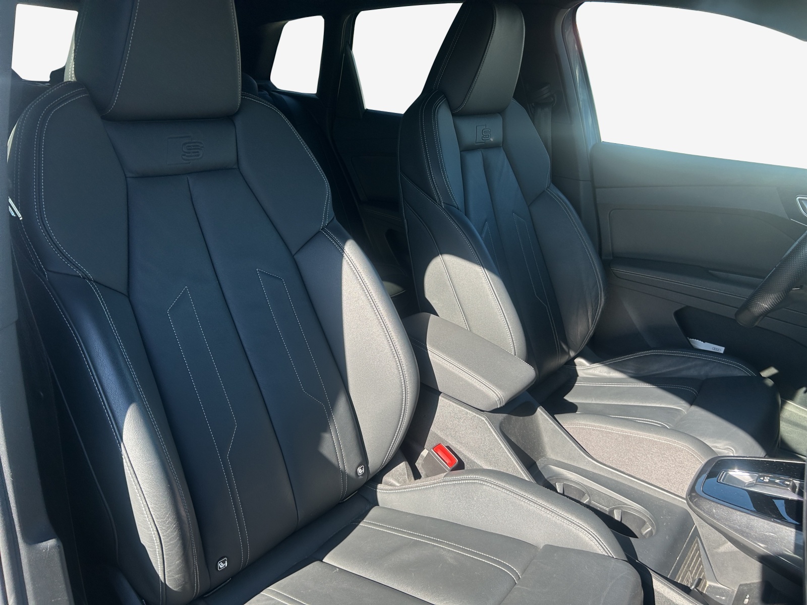 AUDI Q4 e-tron 50 quattro-image-14