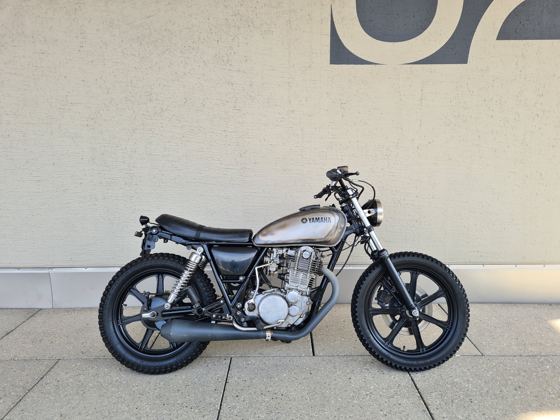 YAMAHA SR 500