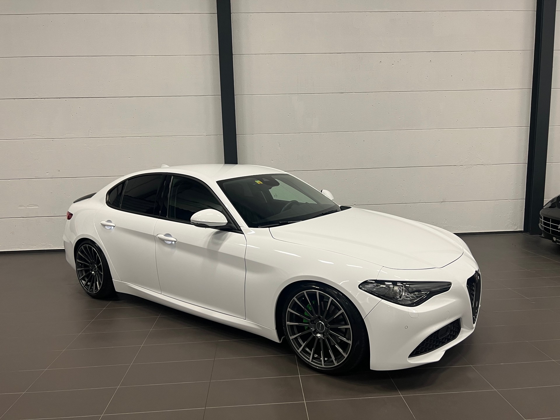 ALFA ROMEO Giulia 2.0 Automatic-image-3