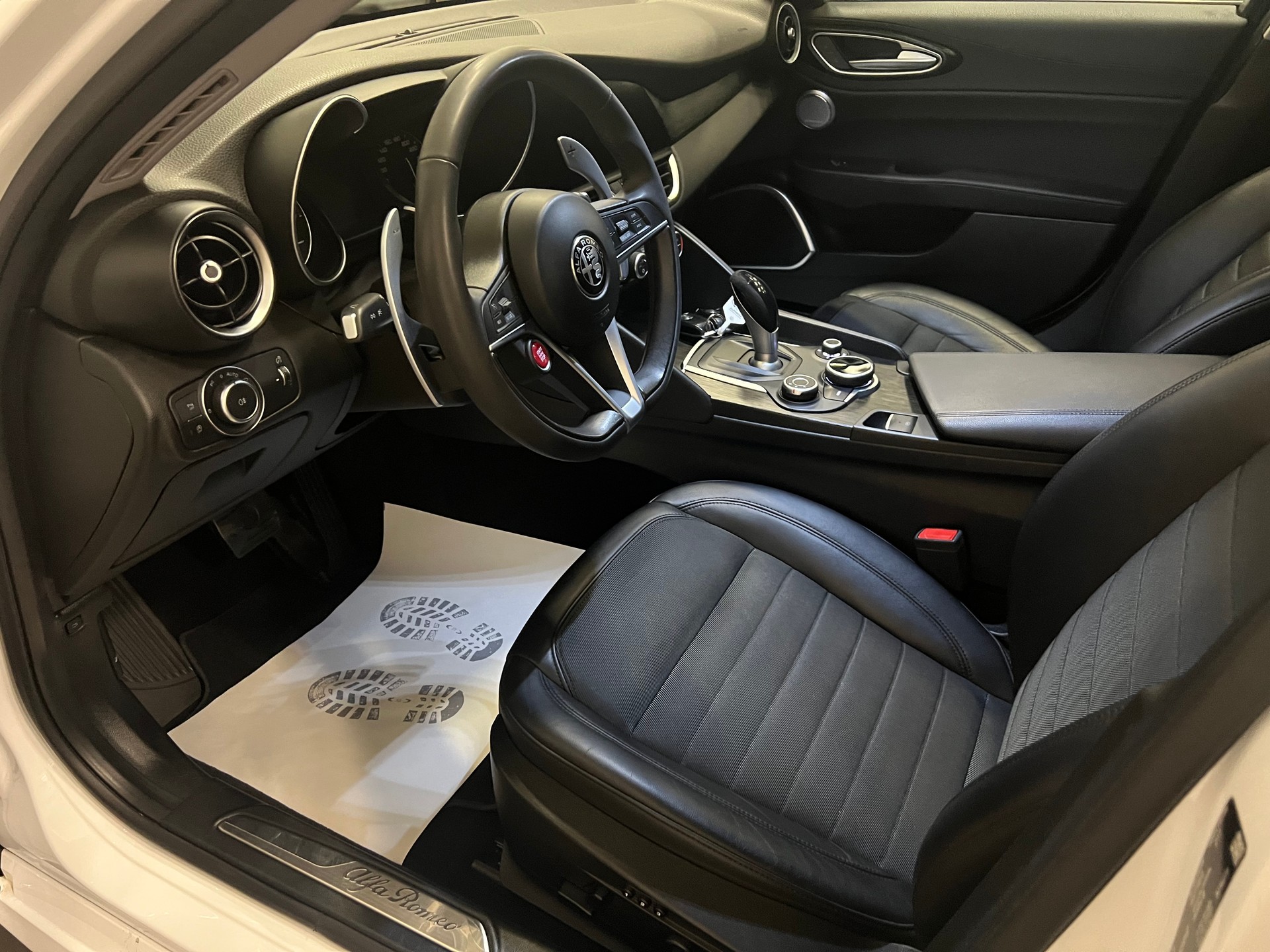 ALFA ROMEO Giulia 2.0 Automatic-image-17