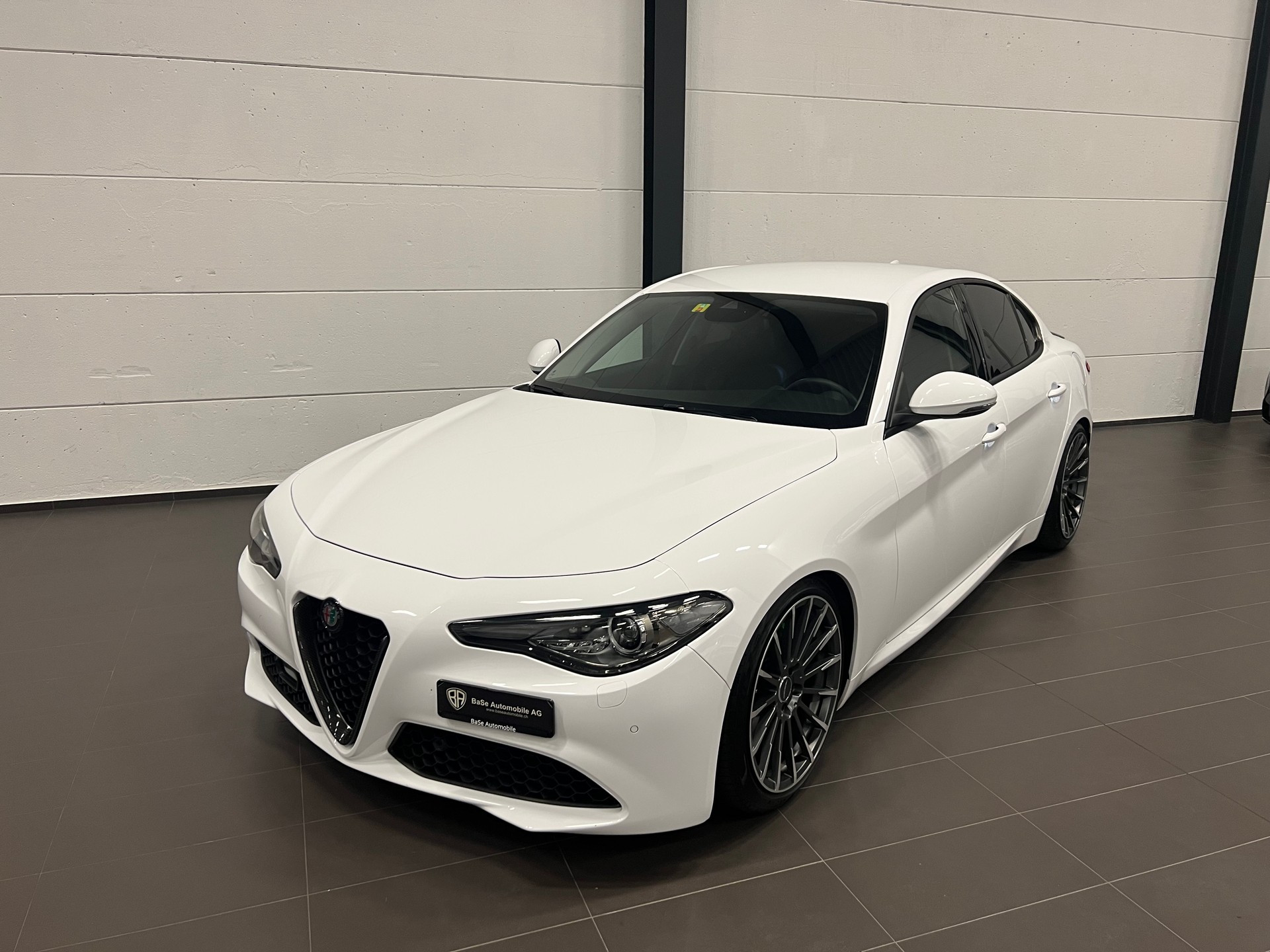 ALFA ROMEO Giulia 2.0 Automatic-image-0