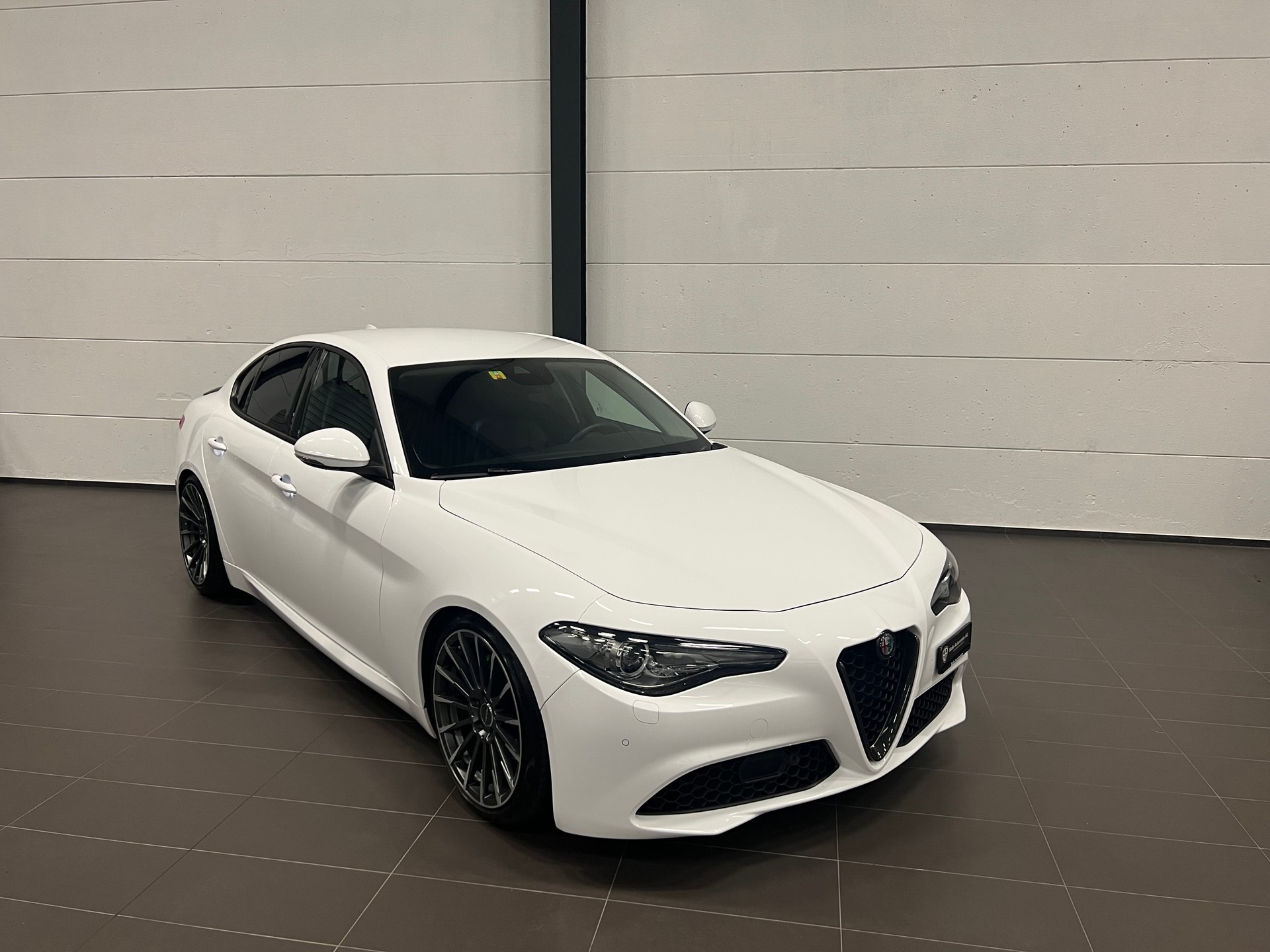 ALFA ROMEO Giulia 2.0 Automatic-image-1
