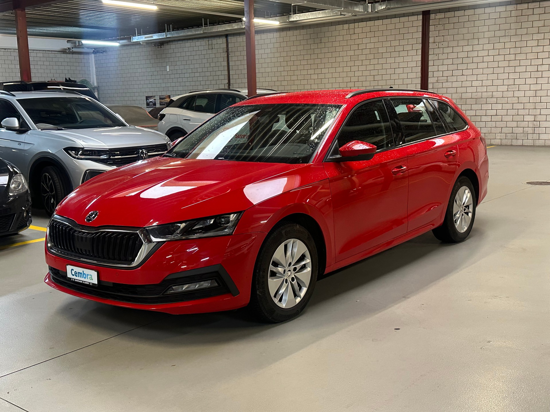 SKODA Octavia Combi 2.0 TDI DSG Ambition-image-0