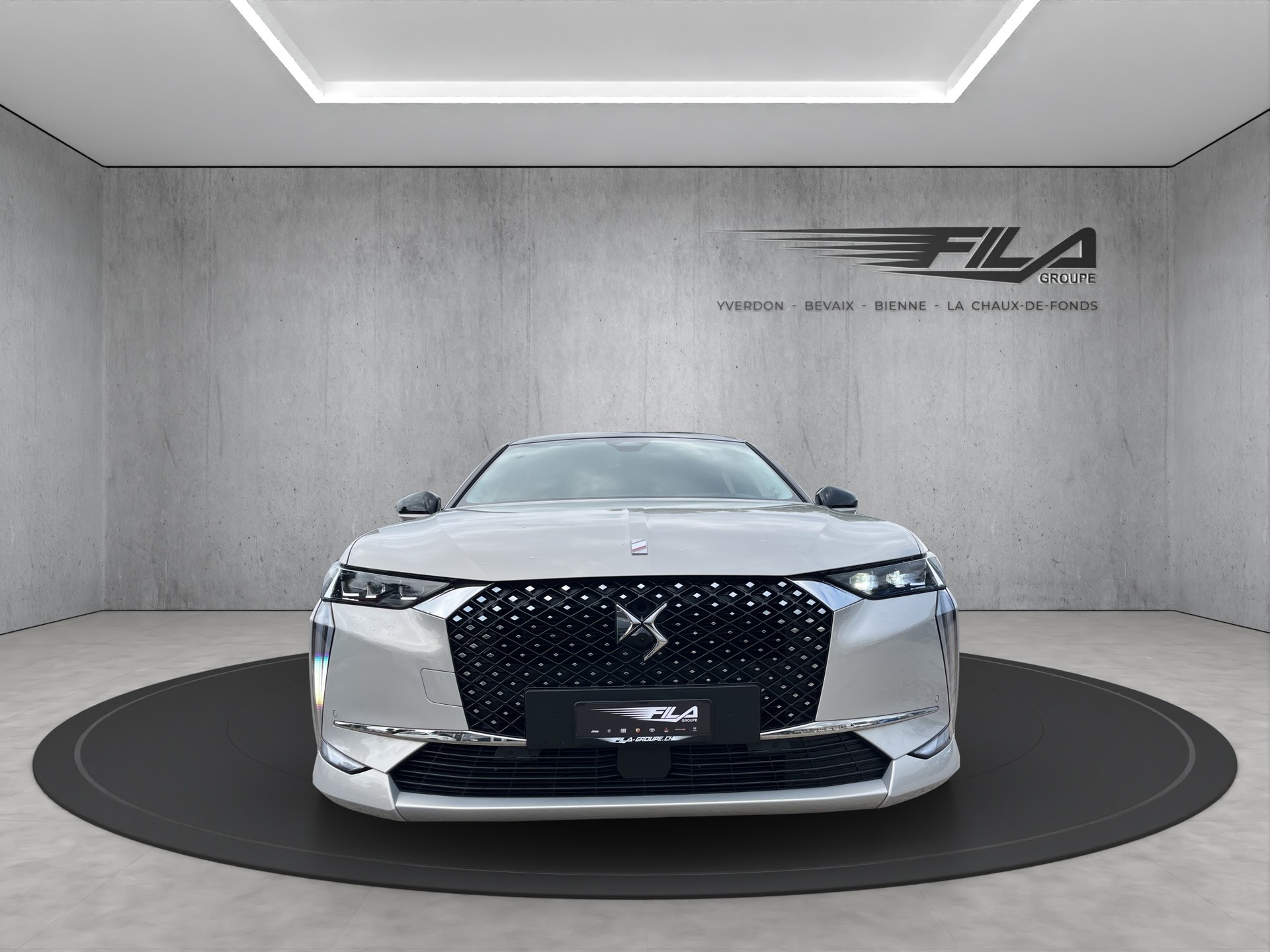 DS AUTOMOBILES DS4 1.6 E-Tense Rivoli-image-2