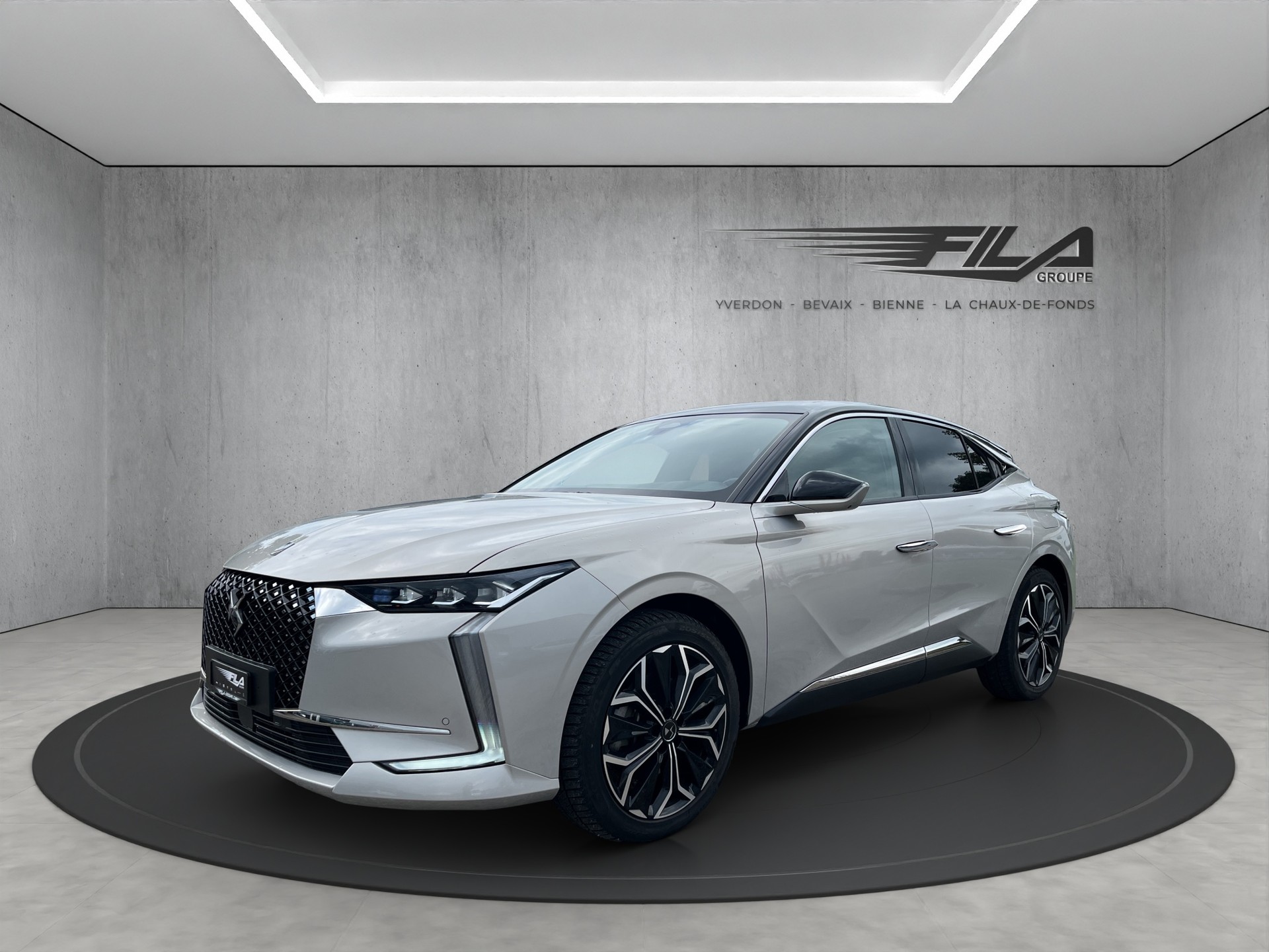 DS AUTOMOBILES DS4 1.6 E-Tense Rivoli-image-1