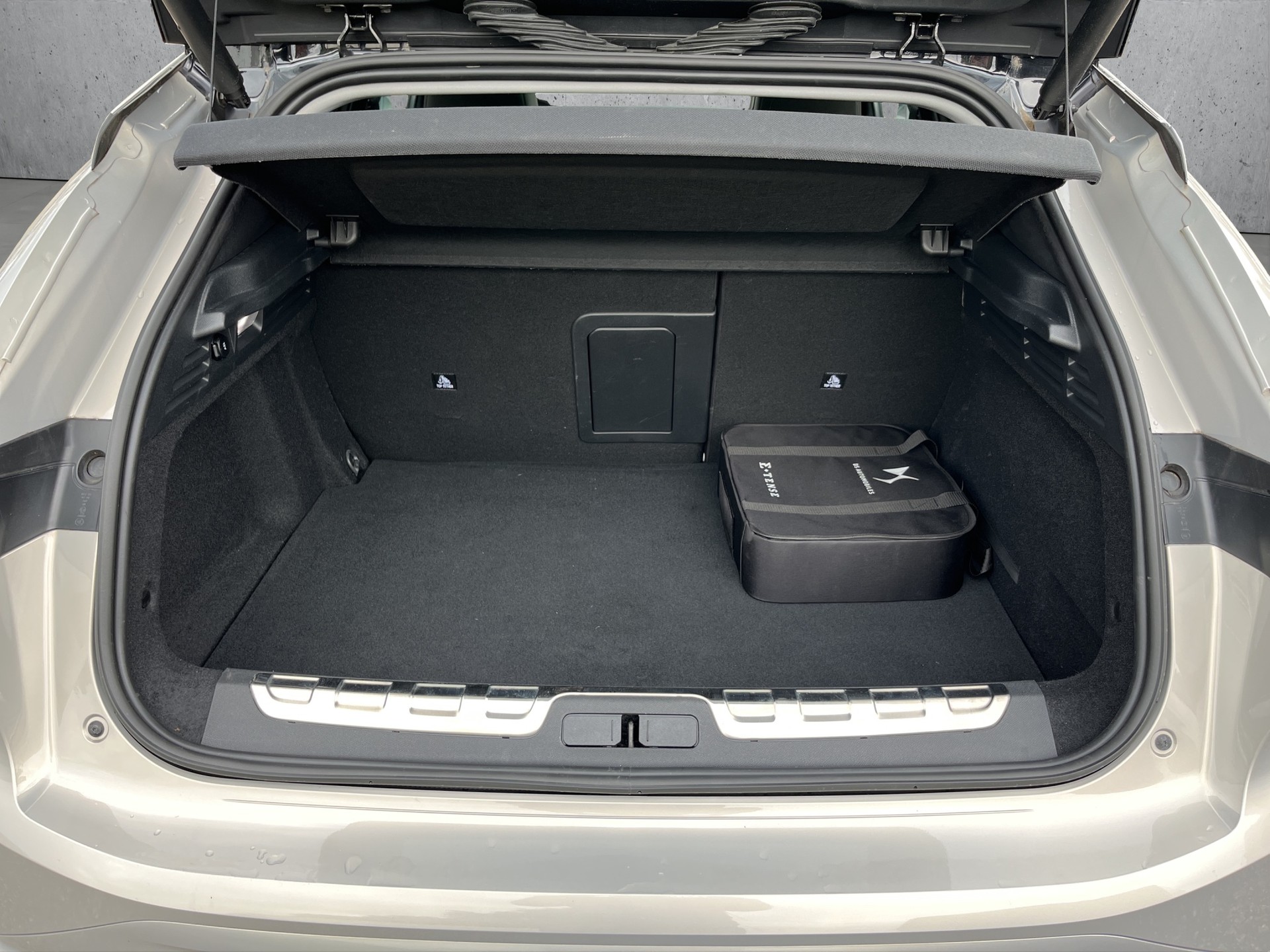 DS AUTOMOBILES DS4 1.6 E-Tense Rivoli-image-14