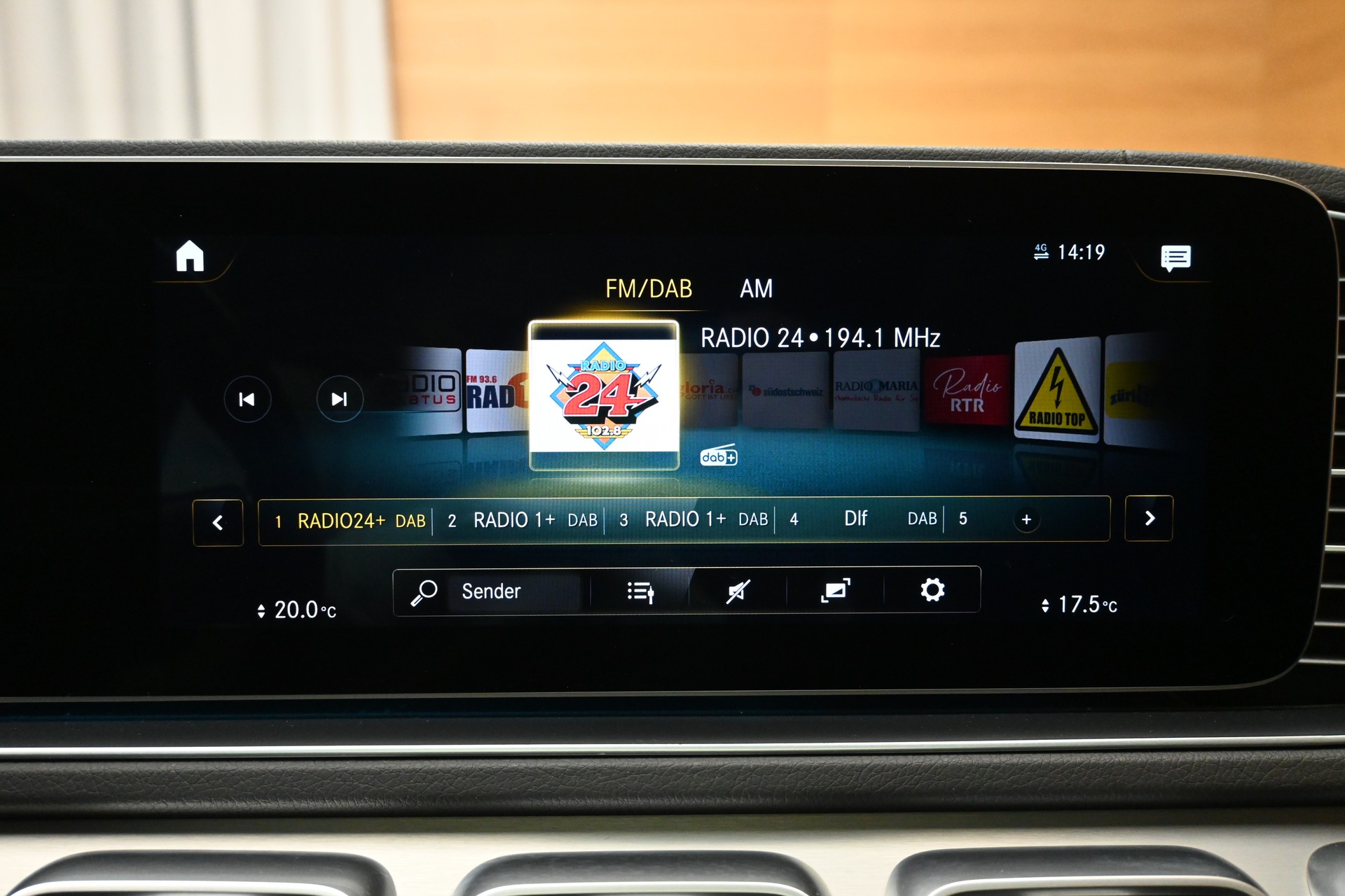 MERCEDES-BENZ GLE 580 4Matic AMG Line 9G-Tronic *AHK*-image-18