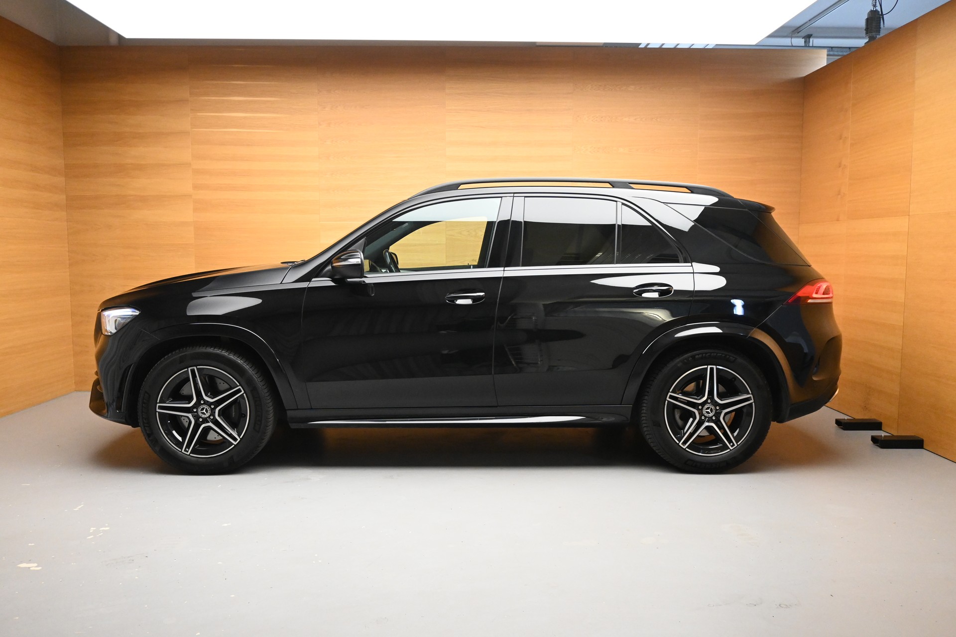 MERCEDES-BENZ GLE 580 4Matic AMG Line 9G-Tronic *AHK*-showroom-element-2