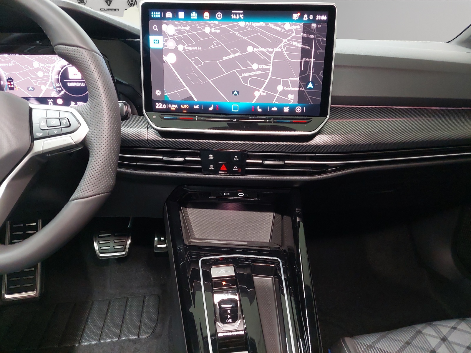 VW VW Golf R-Line-image-7