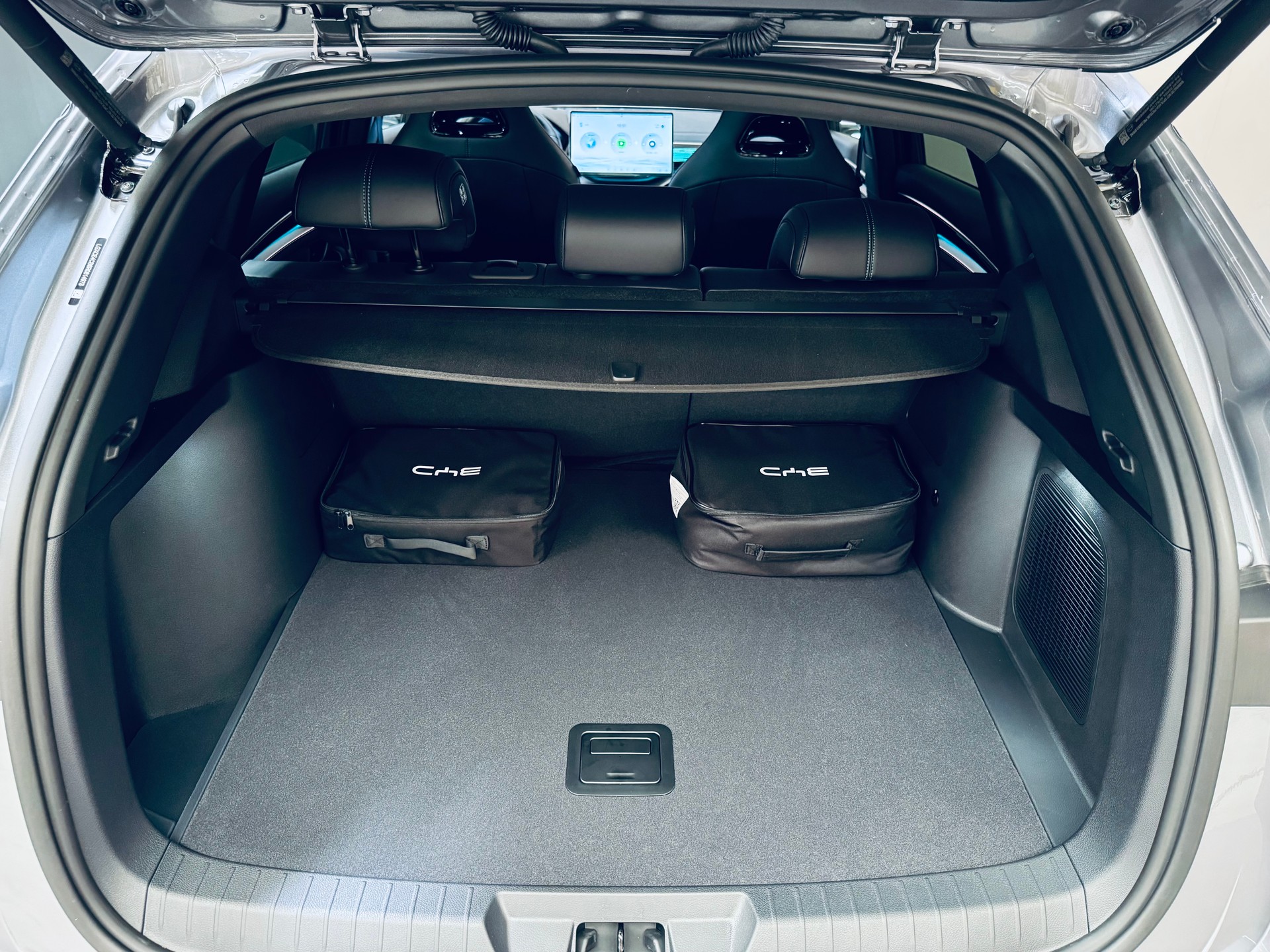BYD Seal U DM-i Design AWD-image-11