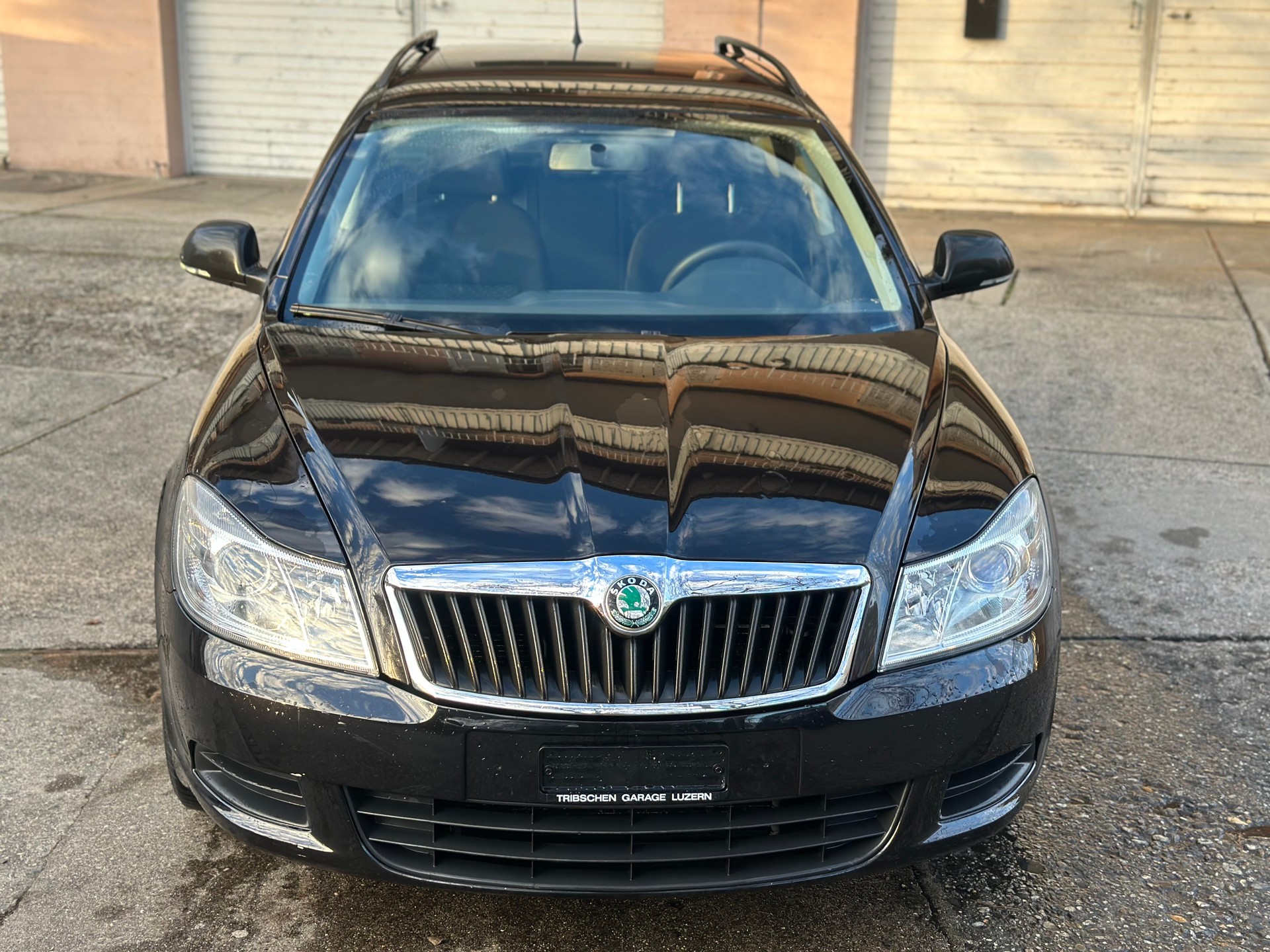 SKODA Octavia Combi 1.2 TSI Ambiente-image-0