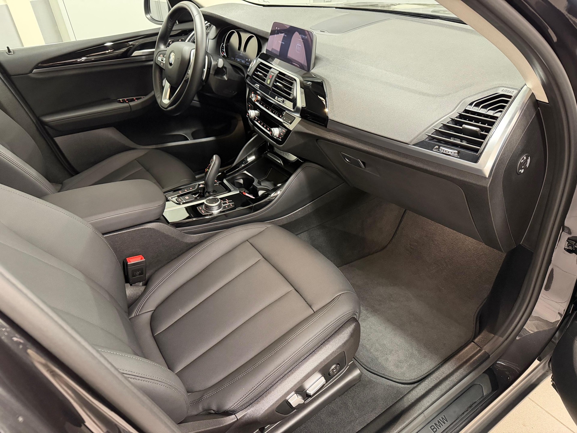 BMW X4 30i xDrive Steptronic-image-7
