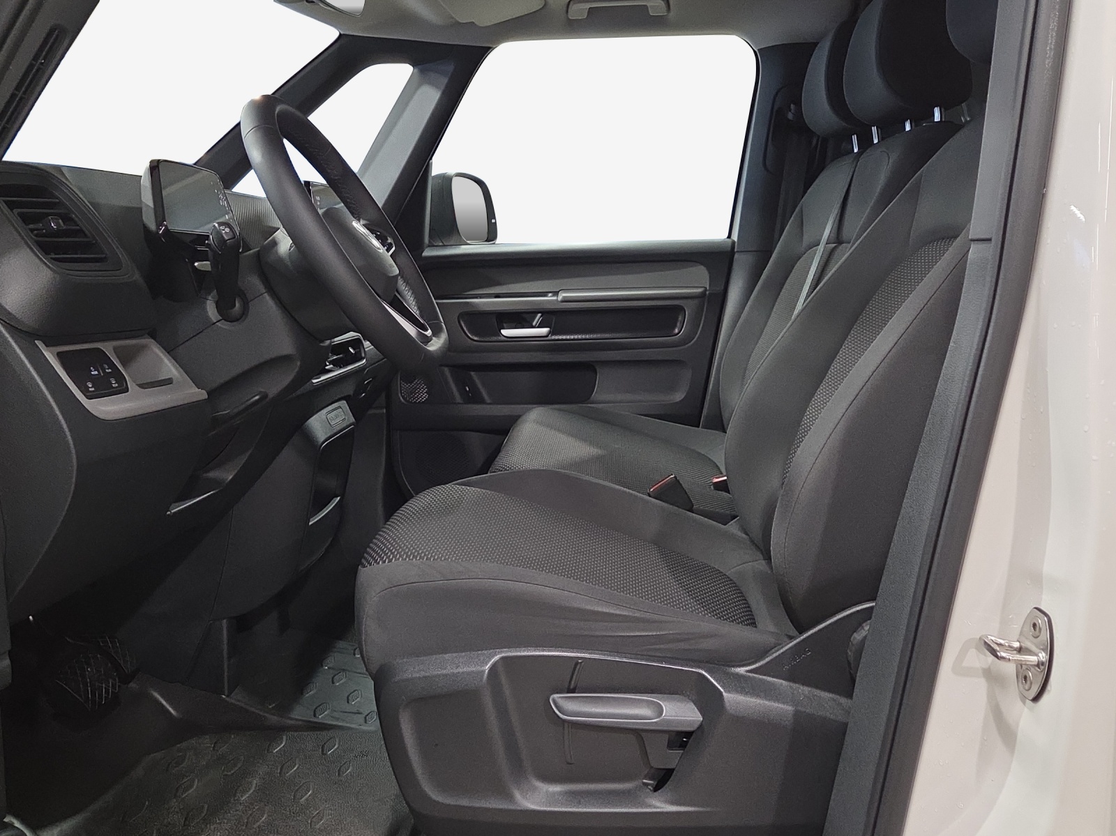 VW ID. Buzz Cargo-image-8