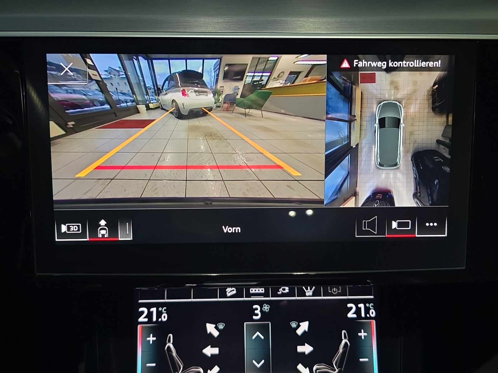 AUDI e-tron 55 S Line quattro-image-17