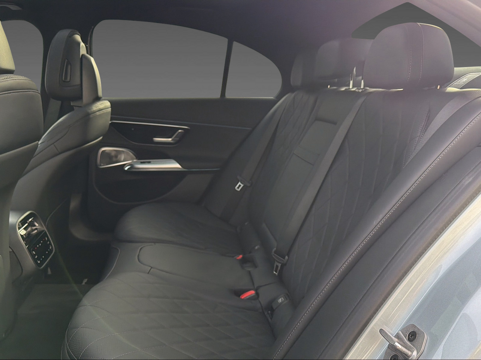 MERCEDES-BENZ E 450 d 4Matic-image-9