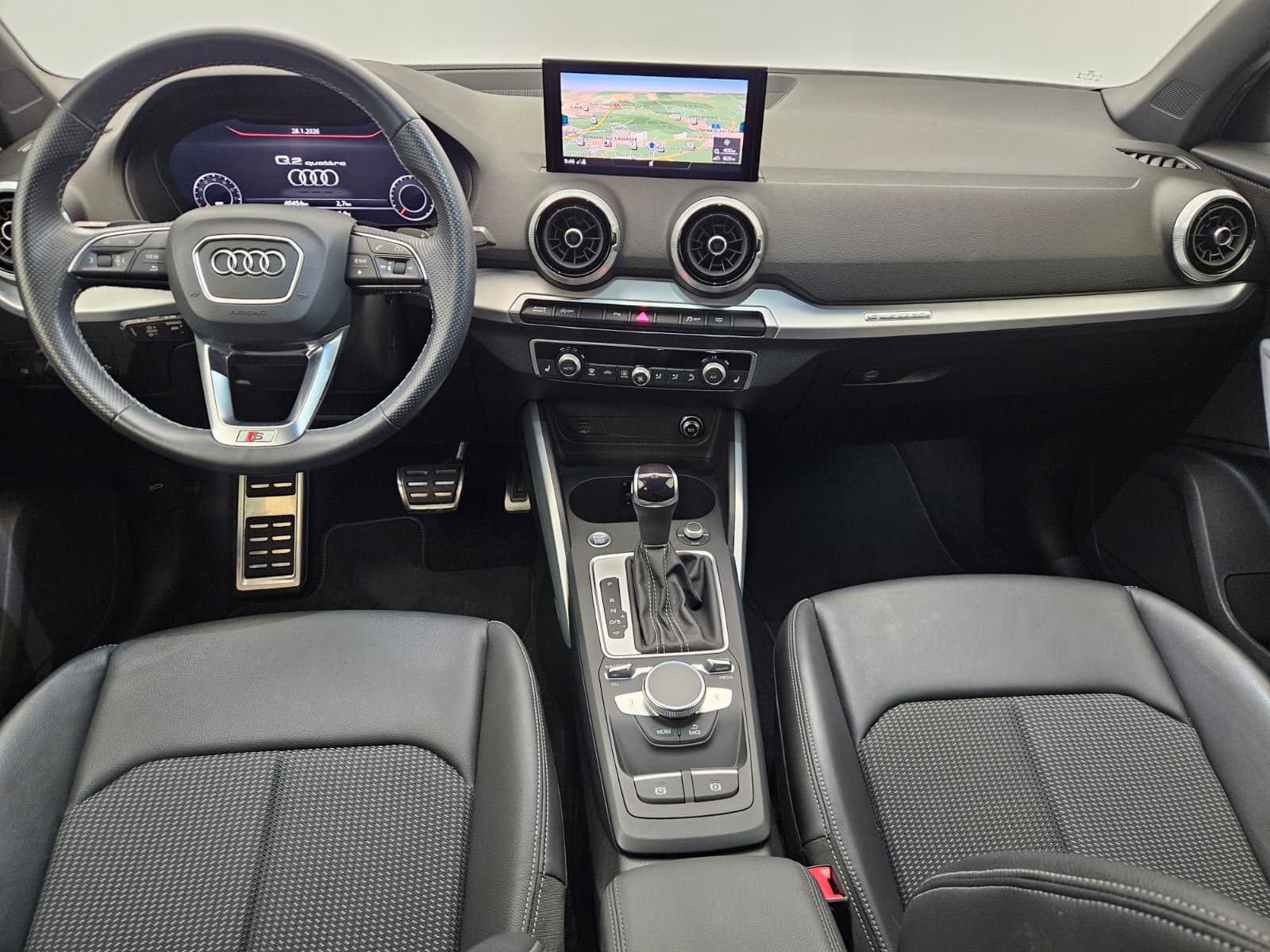 AUDI Q2 40 TFSI advanced Attraction quattro S-tronic-image-9