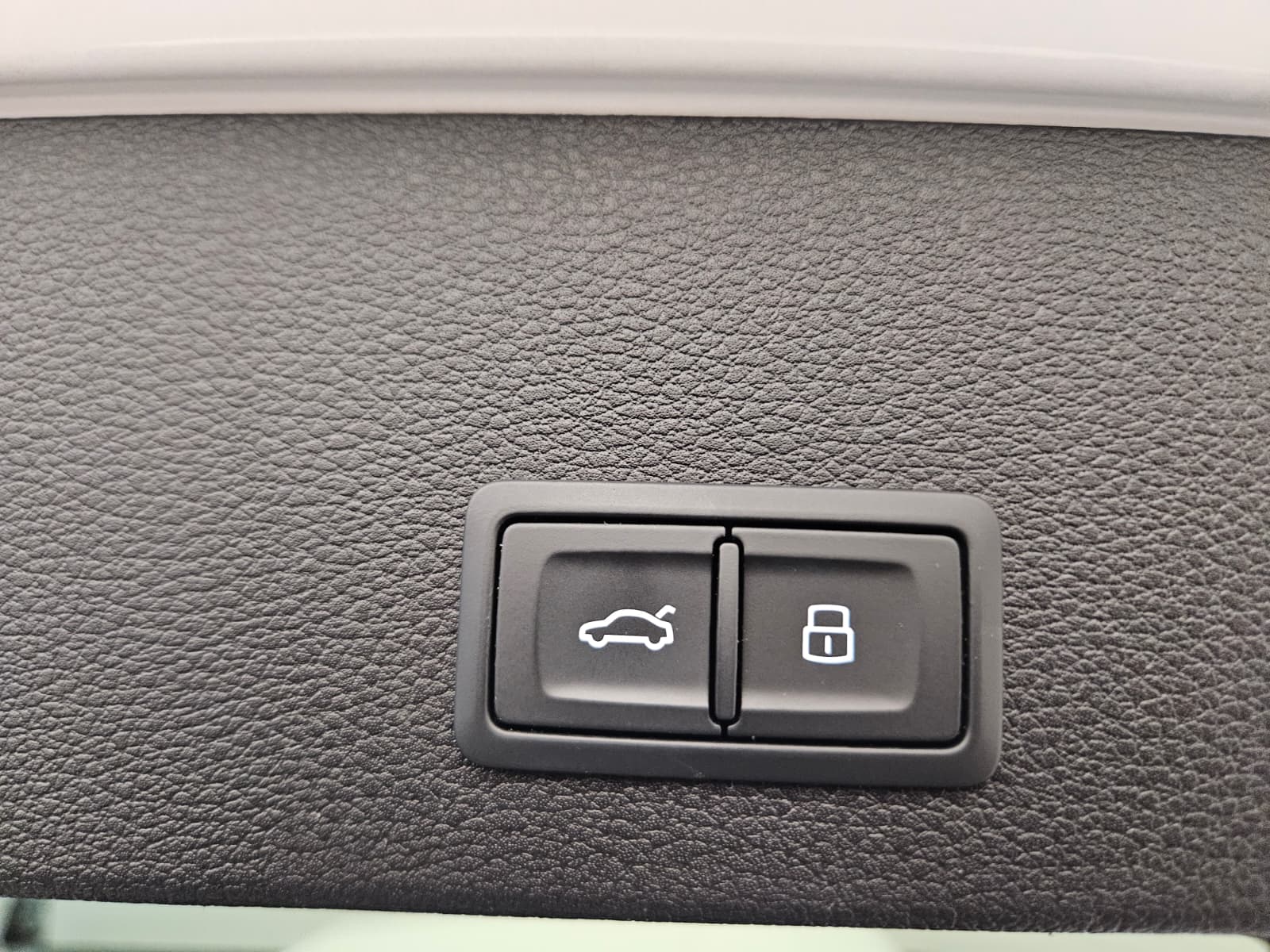AUDI Q2 40 TFSI advanced Attraction quattro S-tronic-image-15