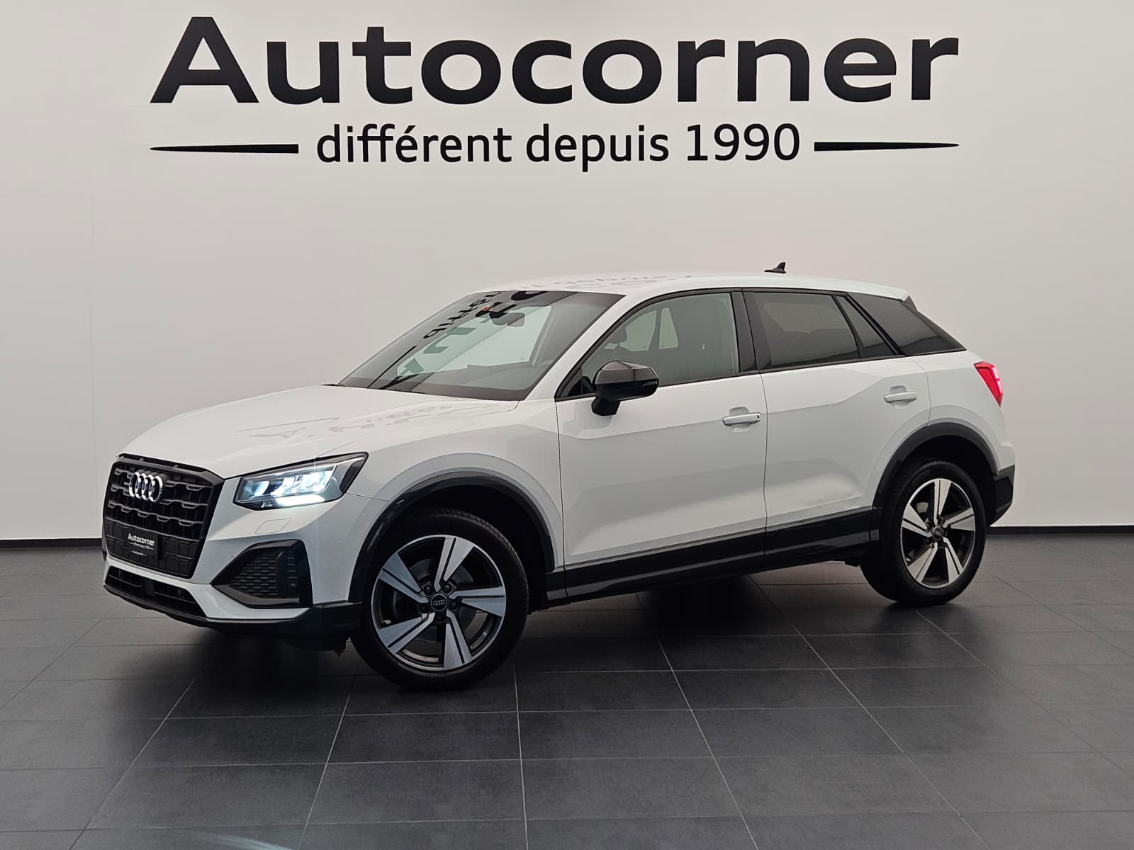 AUDI Q2 40 TFSI advanced Attraction quattro S-tronic-image-0